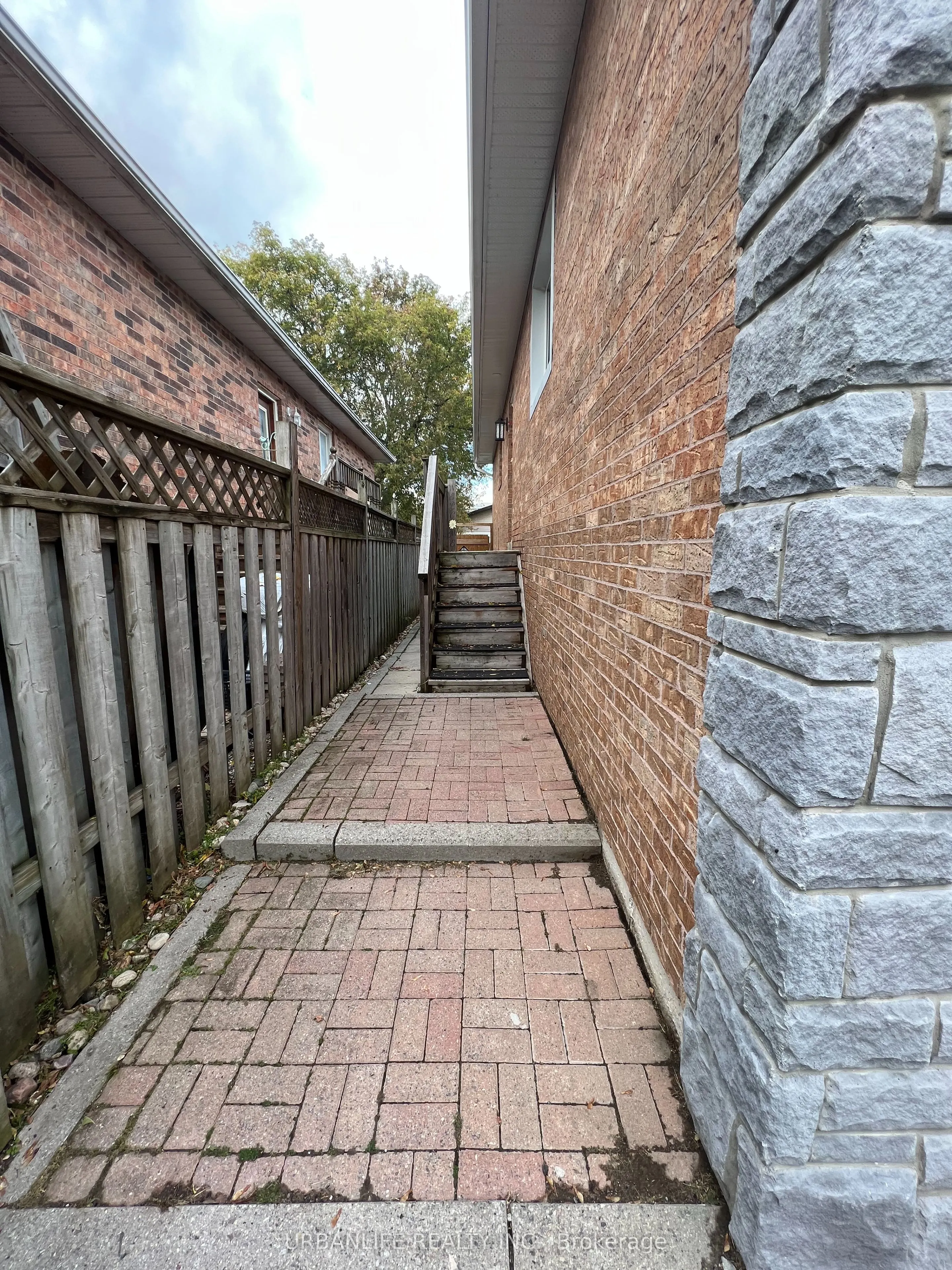 14 Newlands Avenue