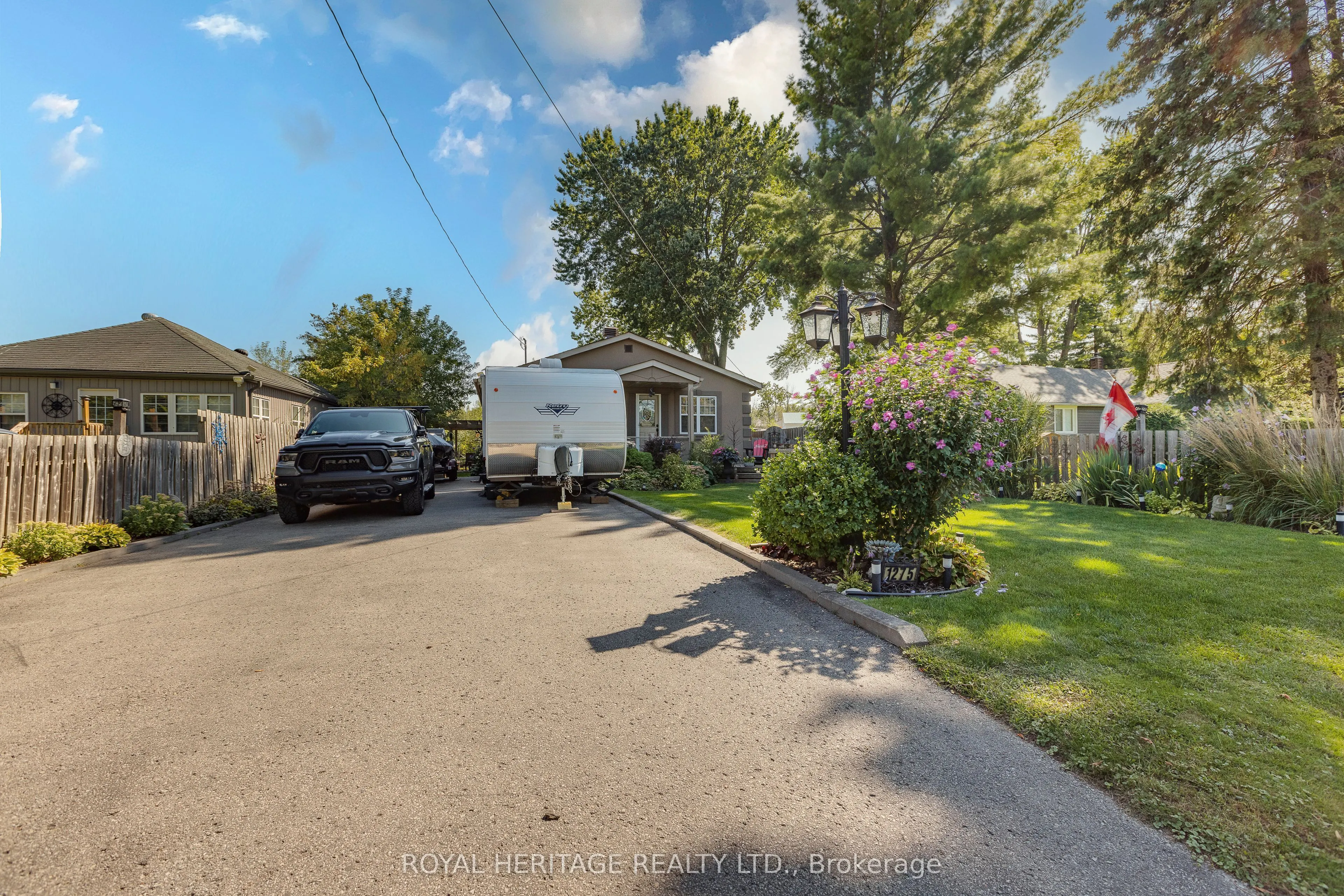 1275 Killarney Beach Road