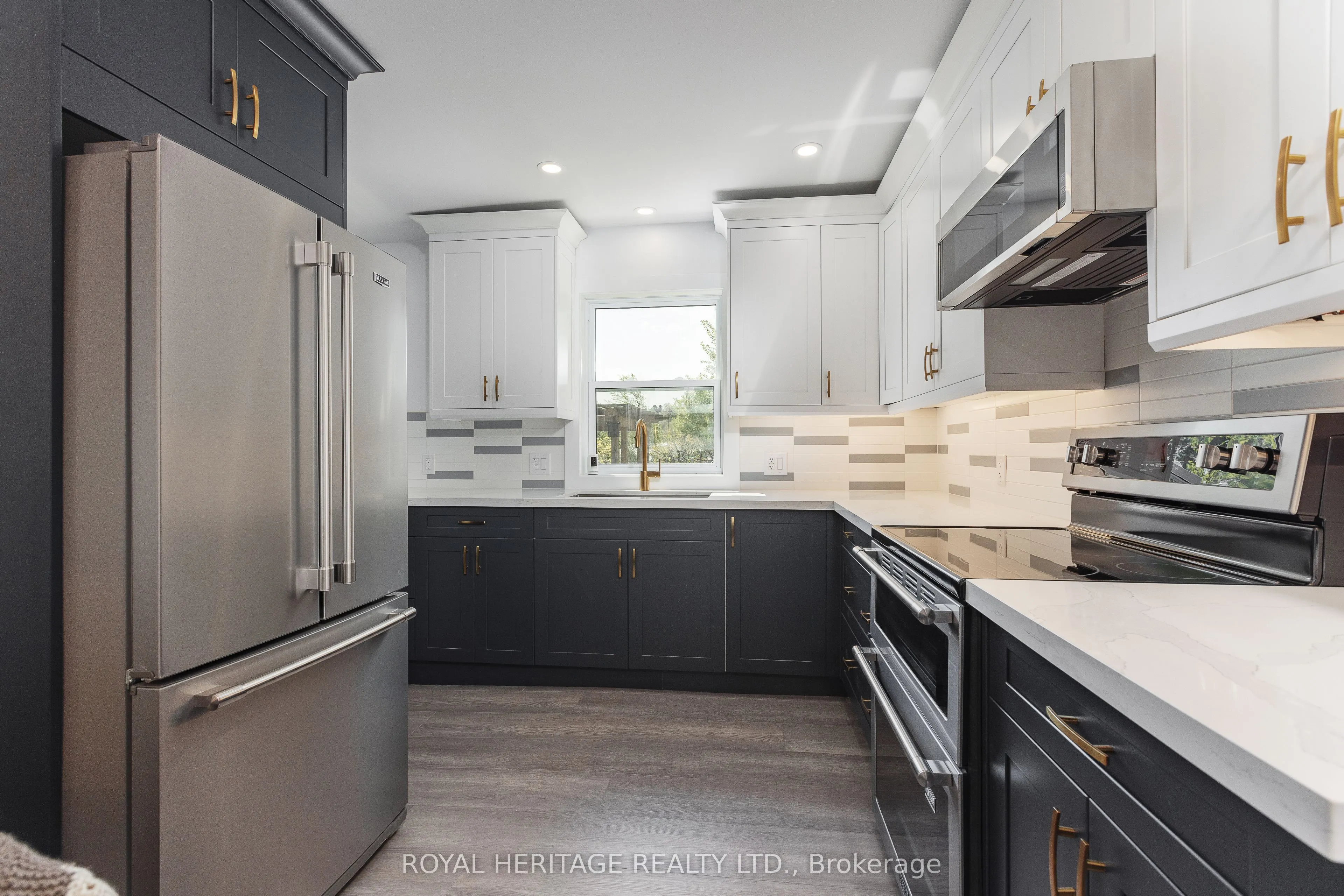 1275 Killarney Beach Road
