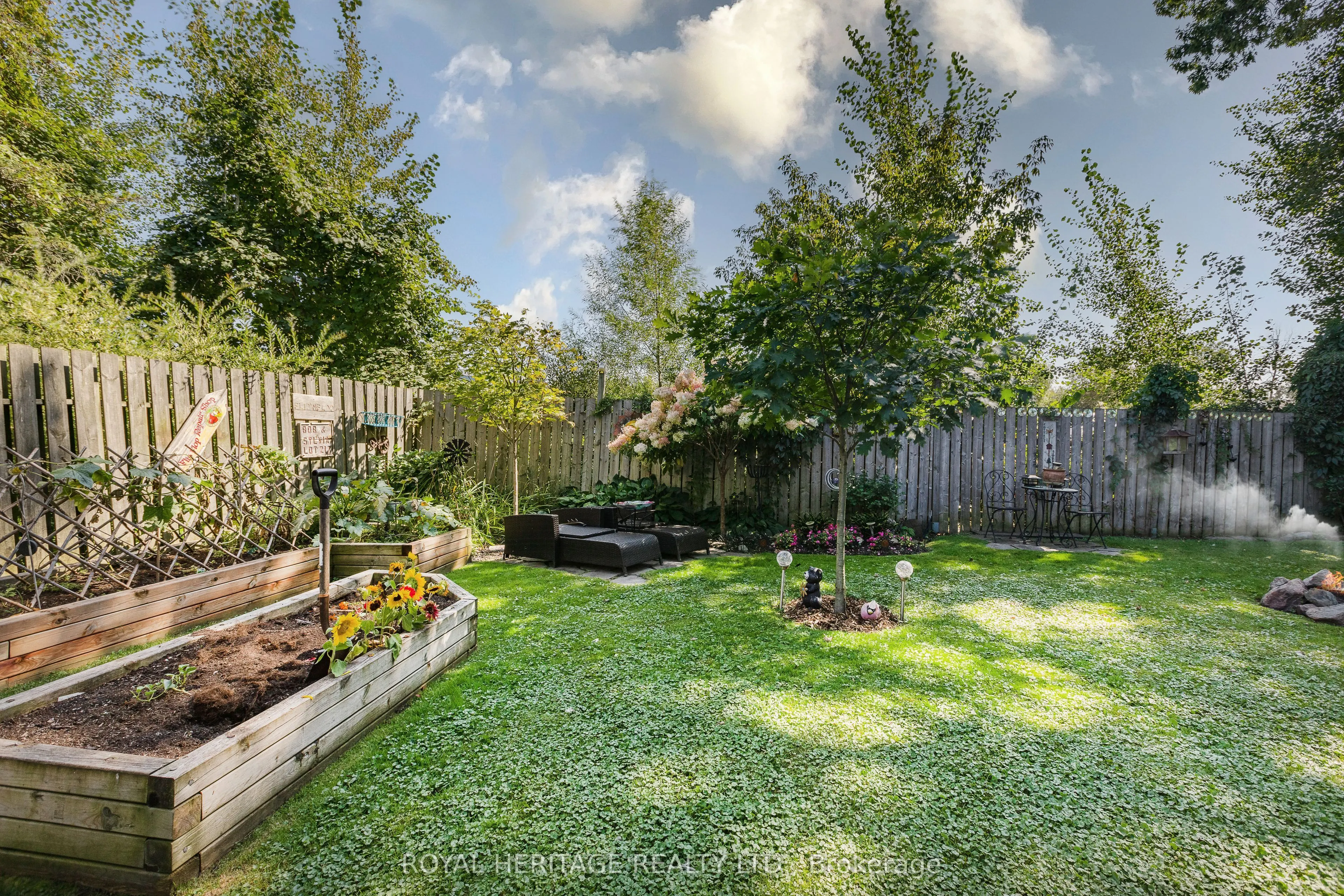 1275 Killarney Beach Road