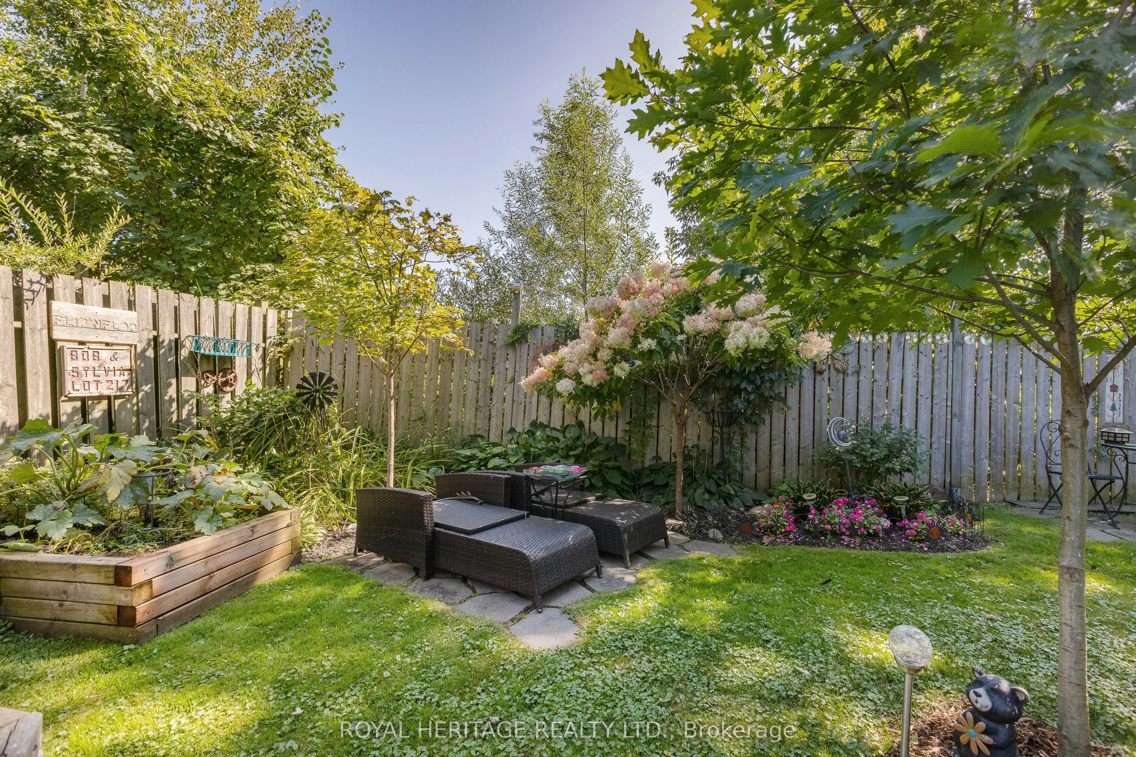 1275 Killarney Beach Road