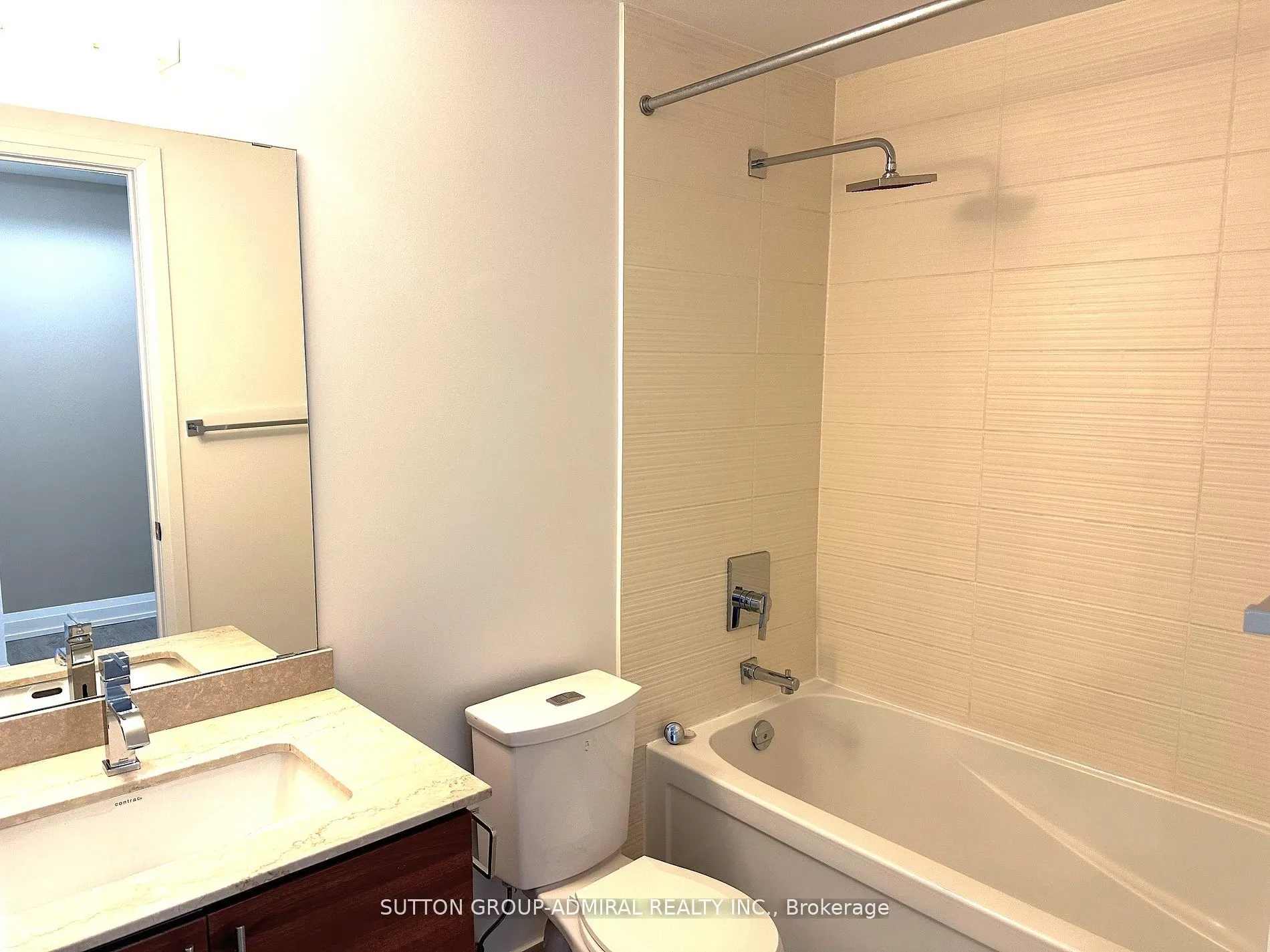 7171 Yonge Street, #1007