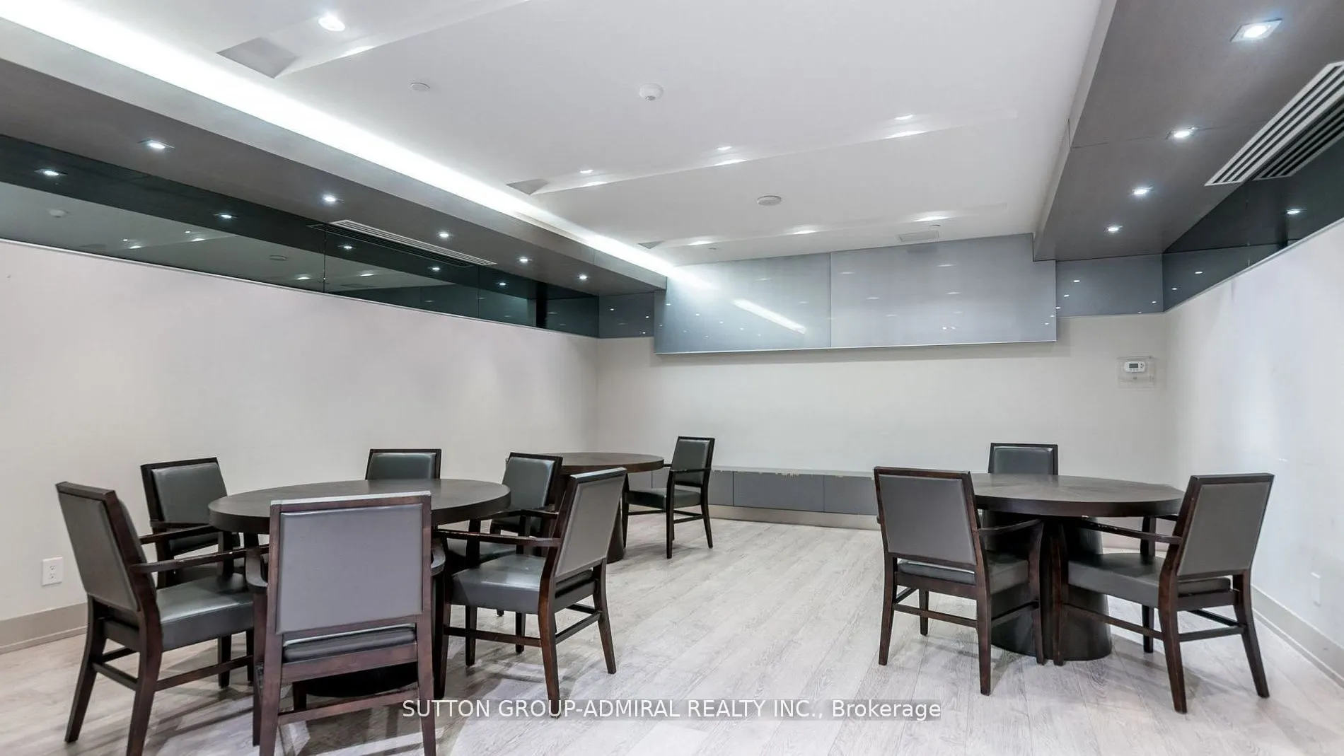 7171 Yonge Street, #1007