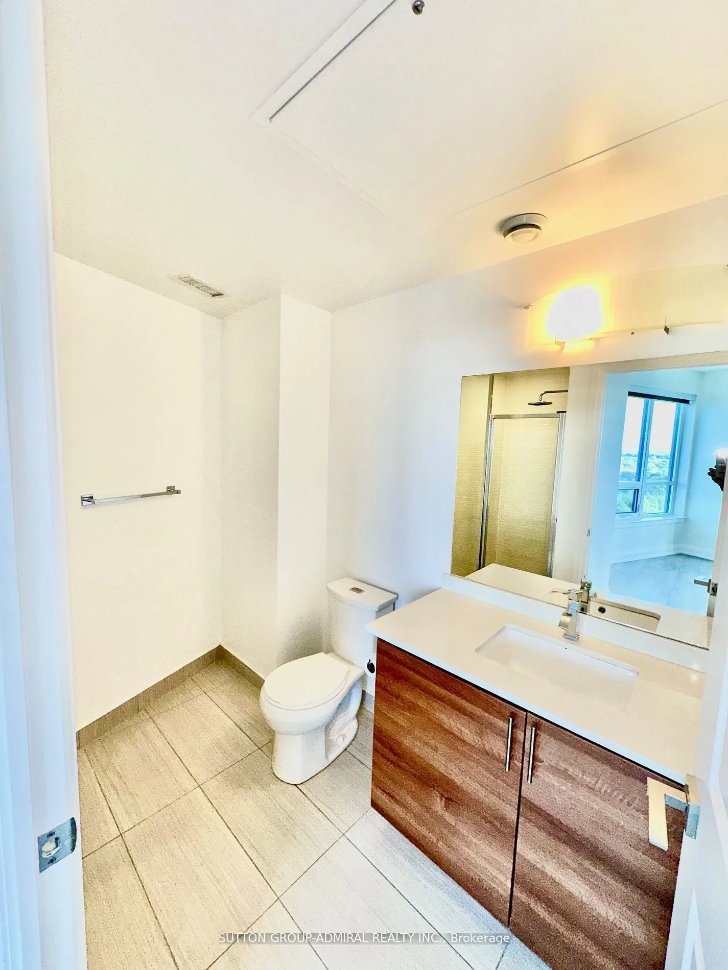 7171 Yonge Street, #1007