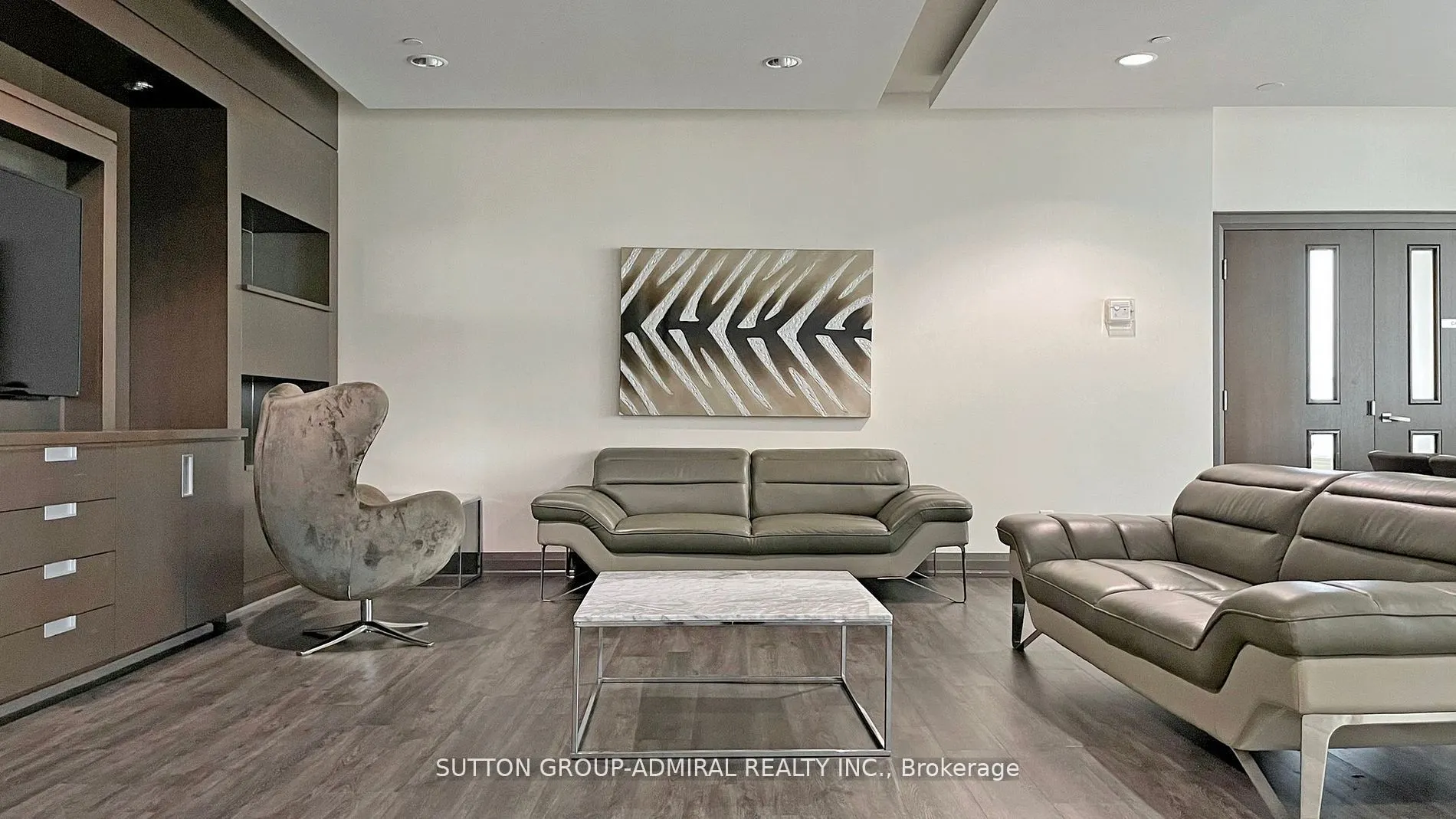 7171 Yonge Street, #1007