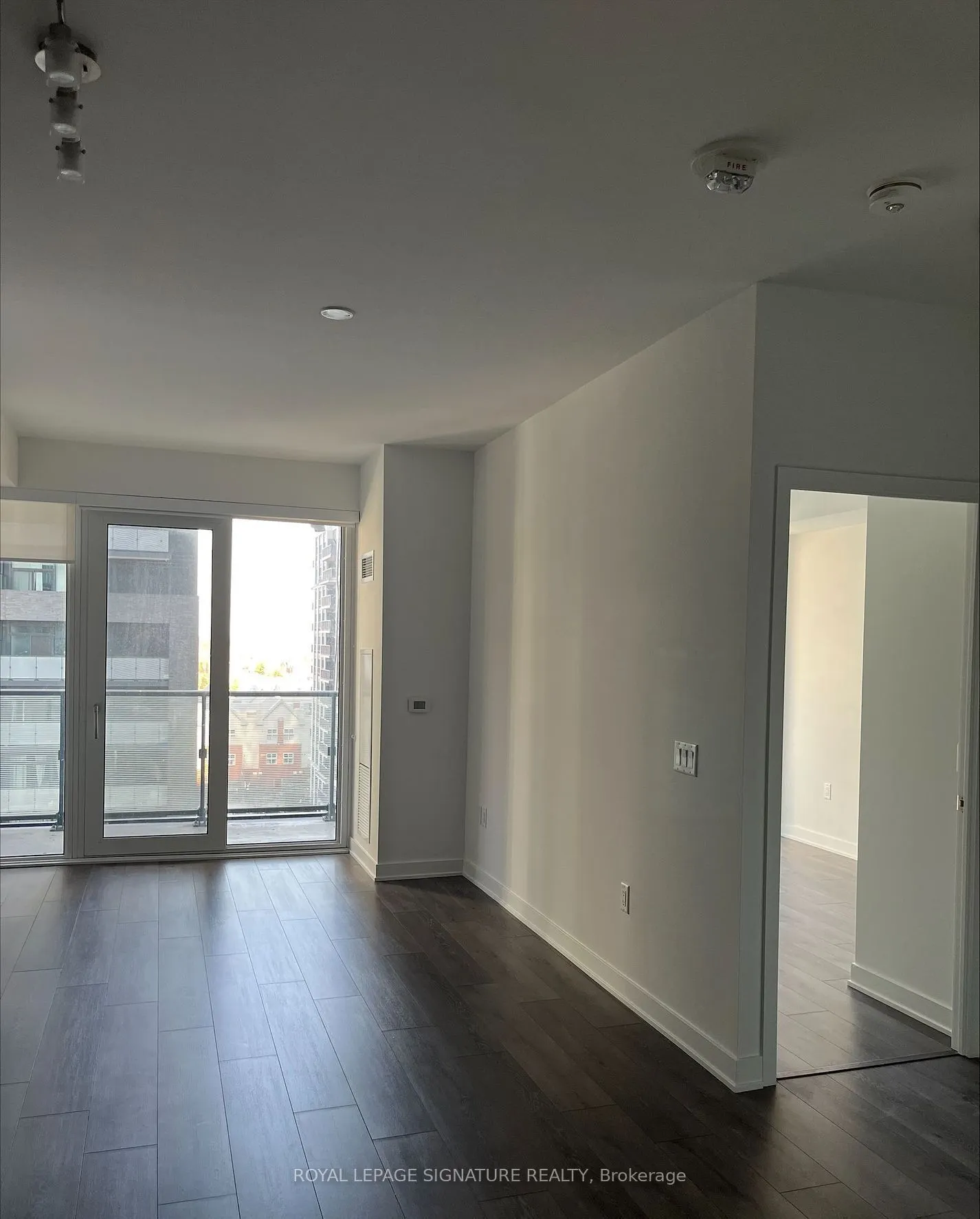 95 Oneida Crescent #706