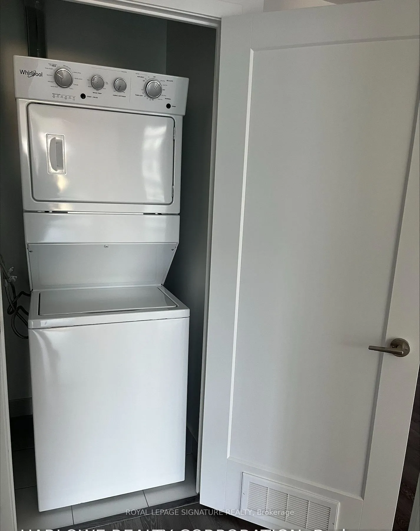95 Oneida Crescent #706