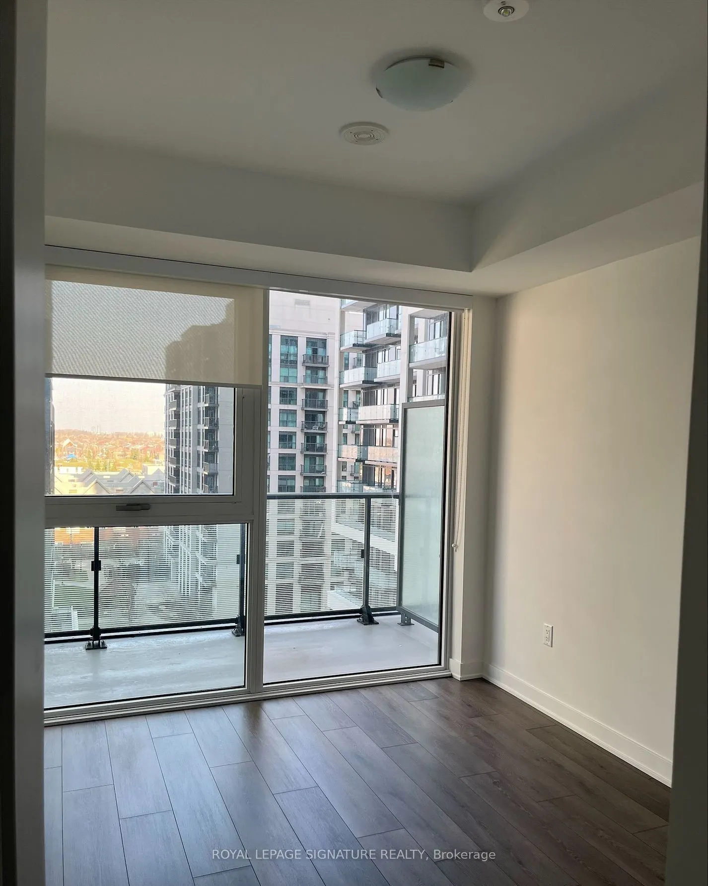95 Oneida Crescent #706