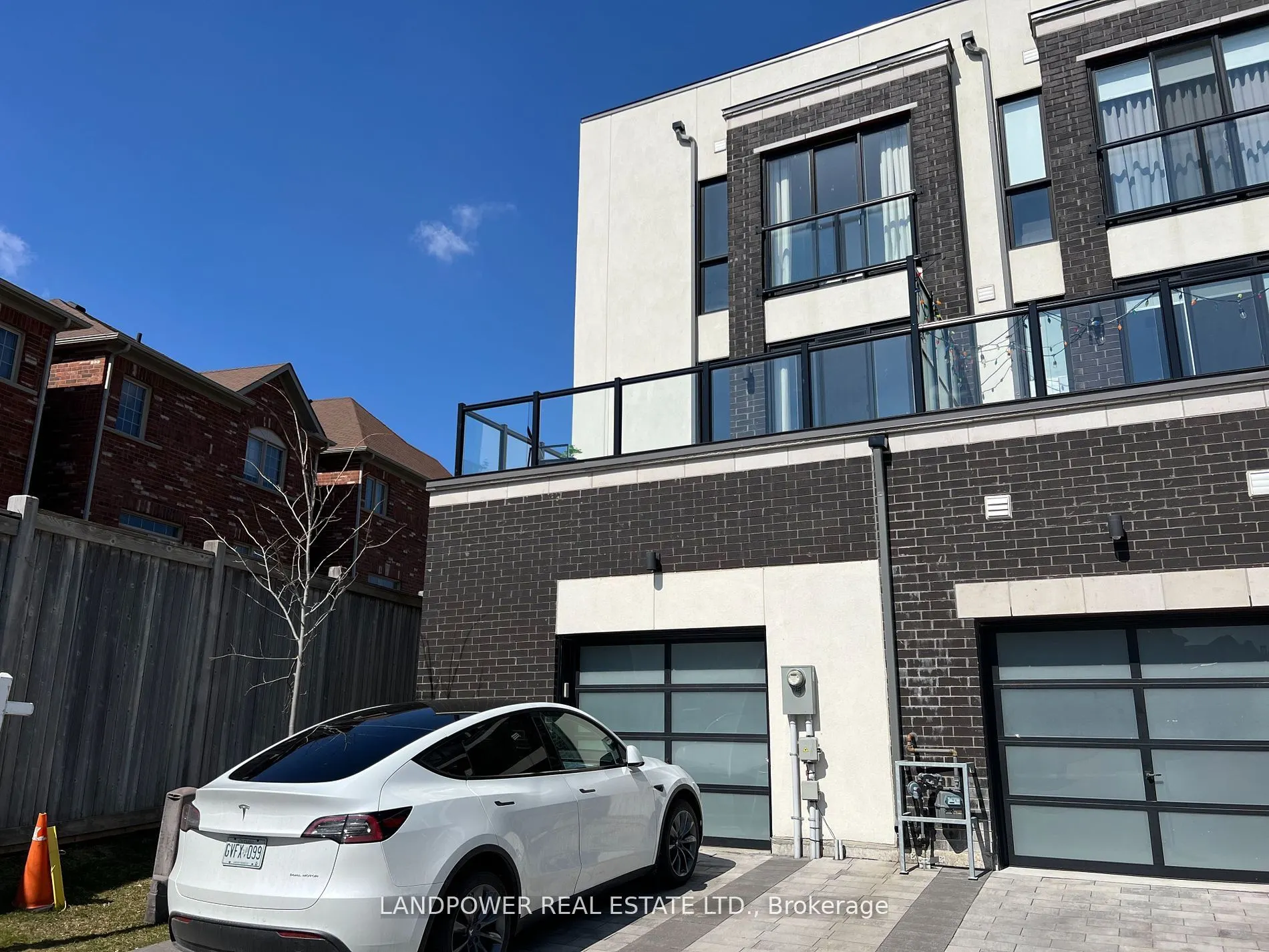 1655 Bur Oak Avenue #14