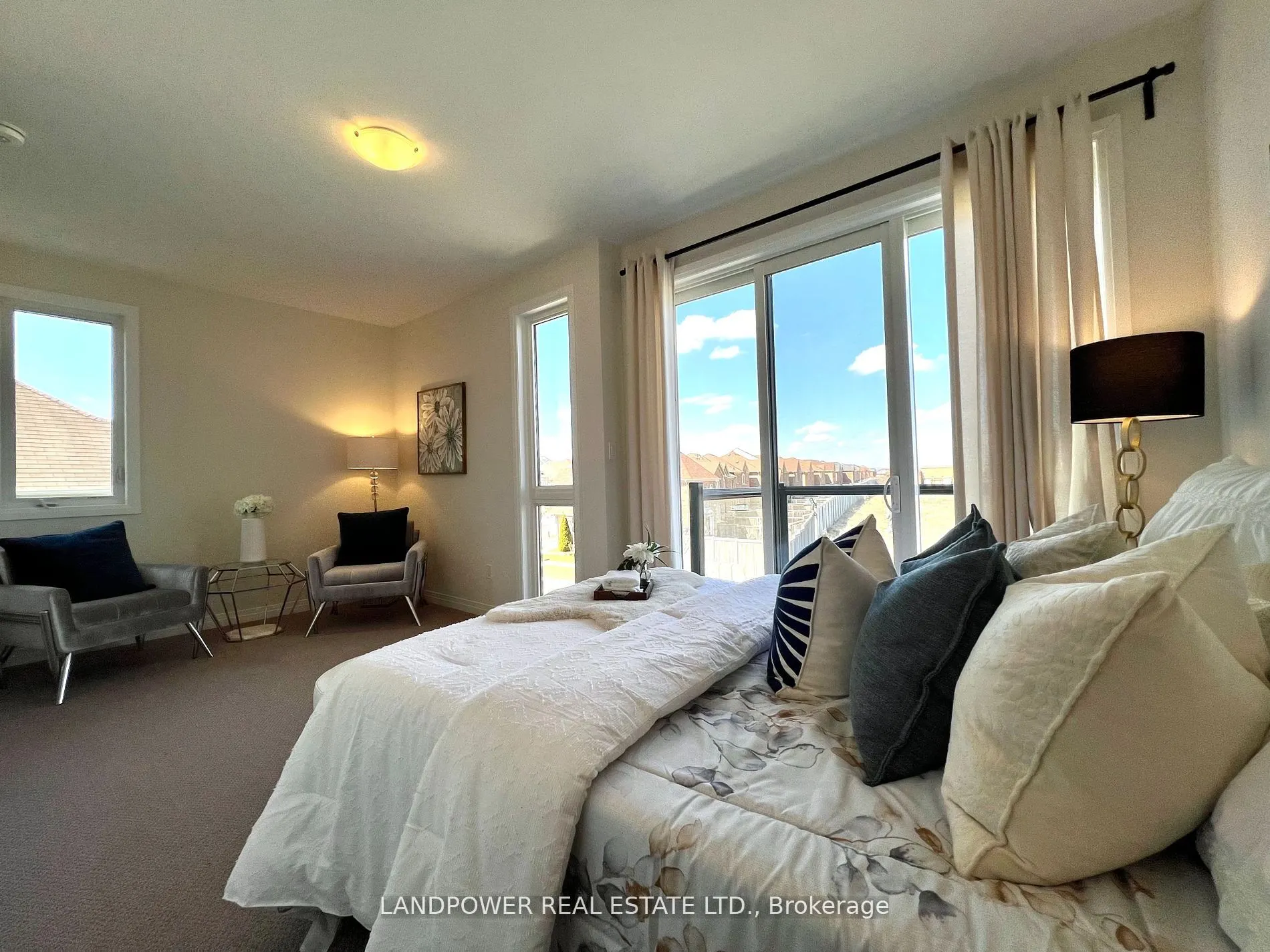 1655 Bur Oak Avenue #14
