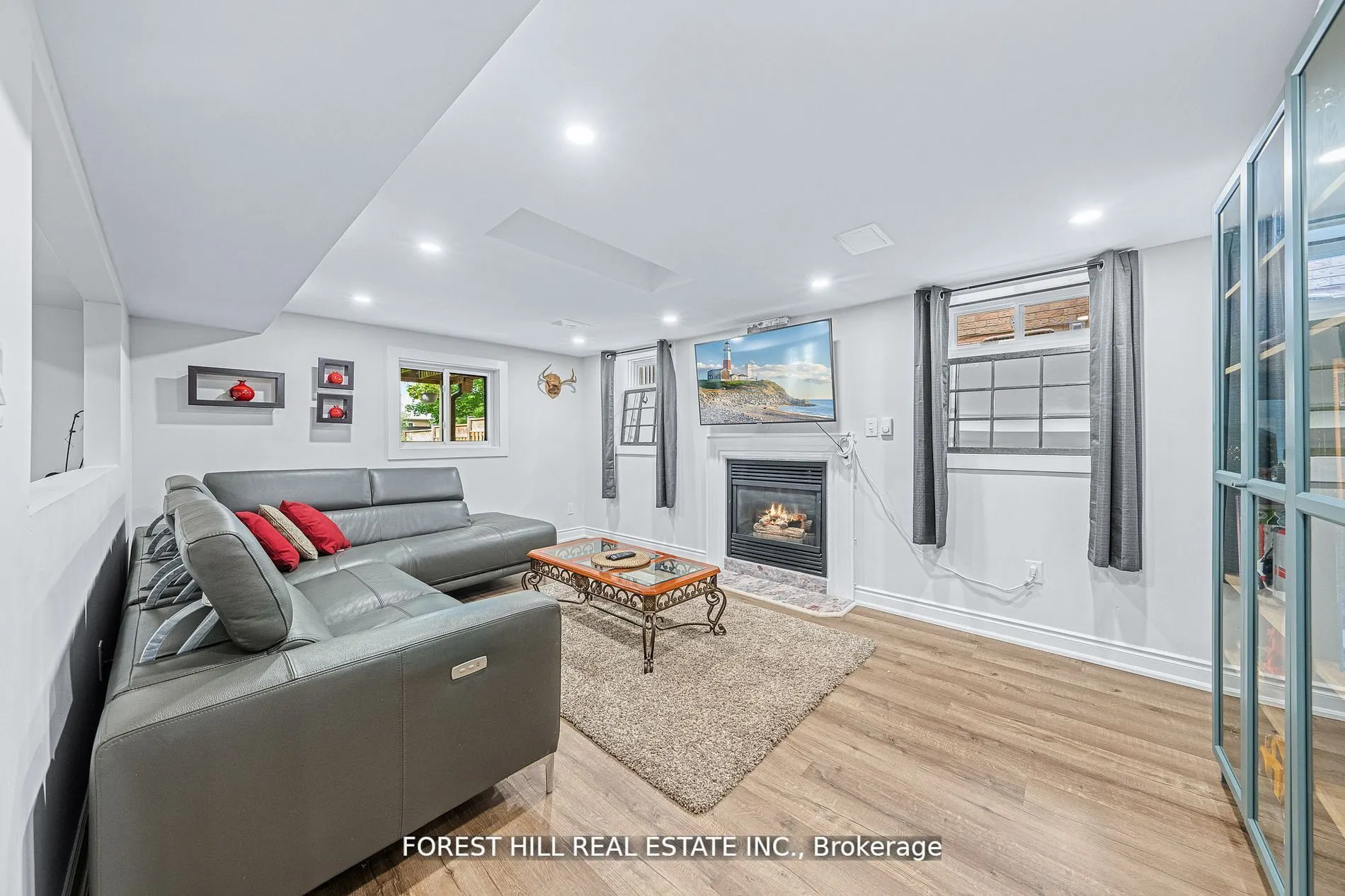 28 Beatty Crescent