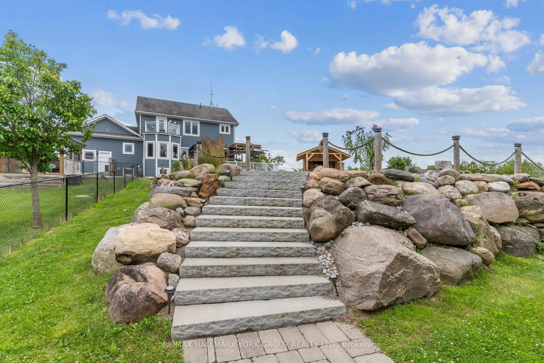 27 Bagshaw Crescent