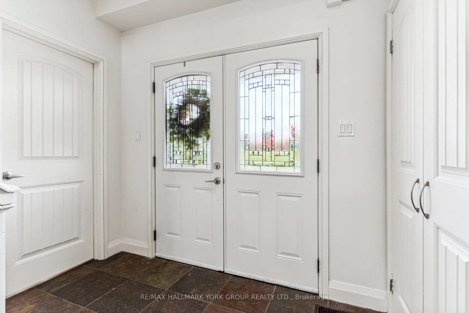 27 Bagshaw Crescent