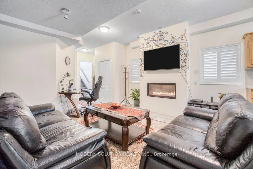 119 Blackthorn Drive