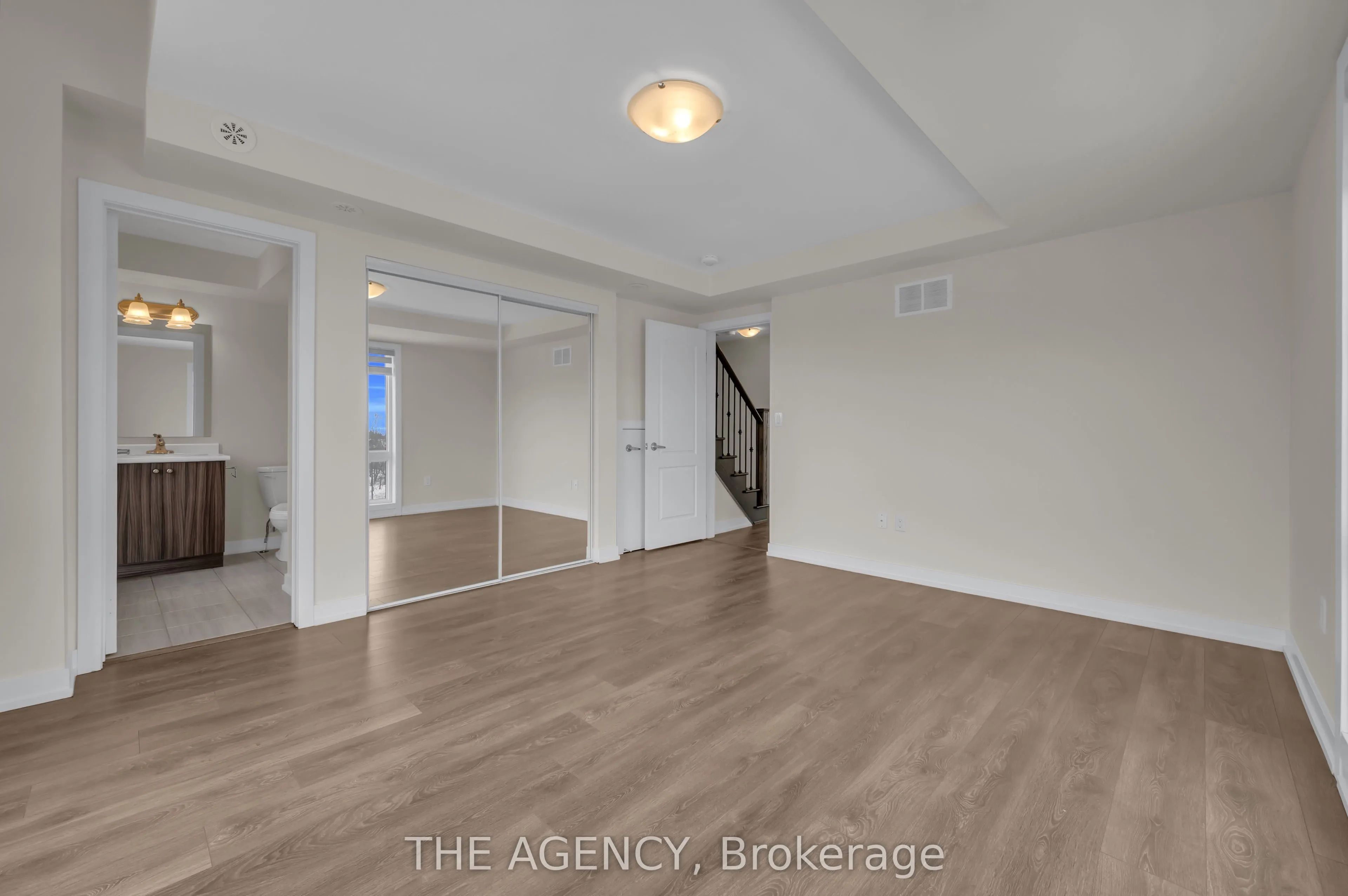 10 Westmeath Lane, #2202