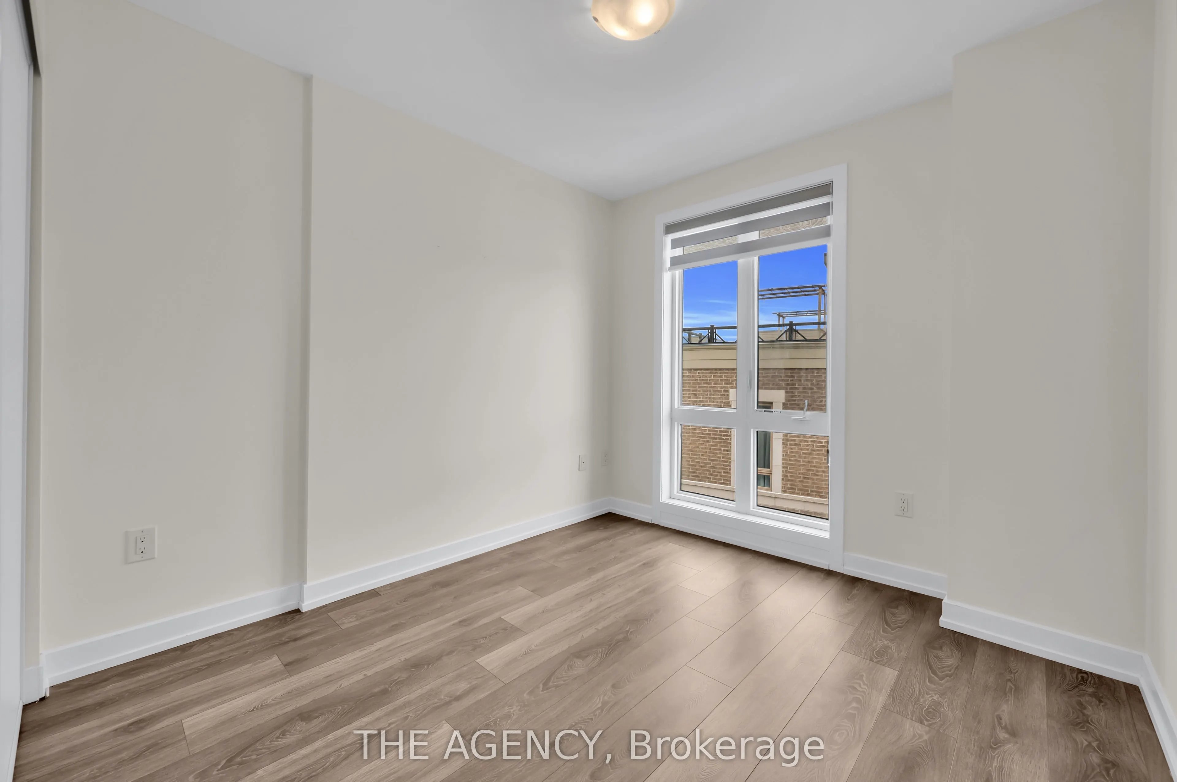 10 Westmeath Lane, #2202