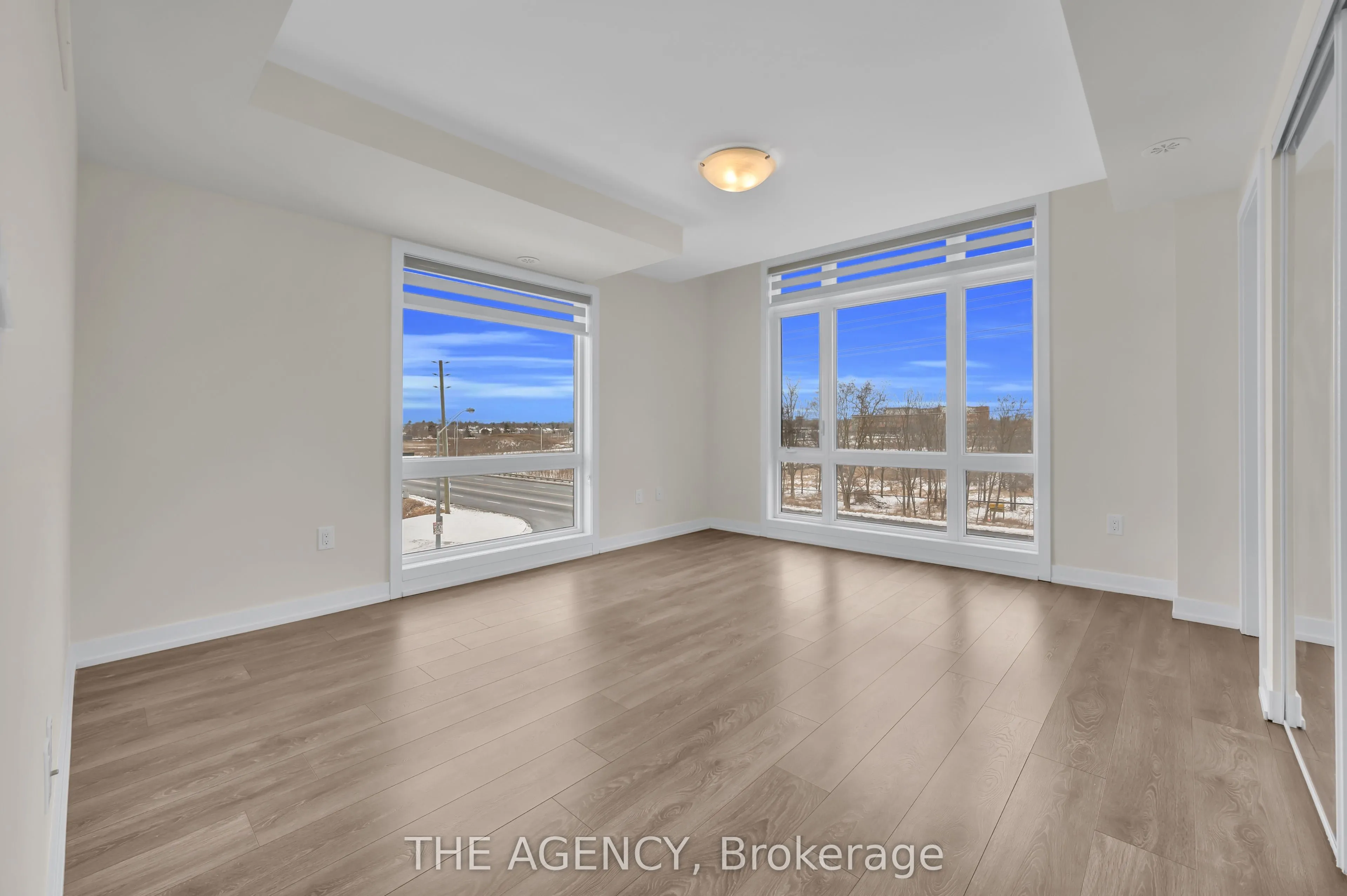 10 Westmeath Lane, #2202