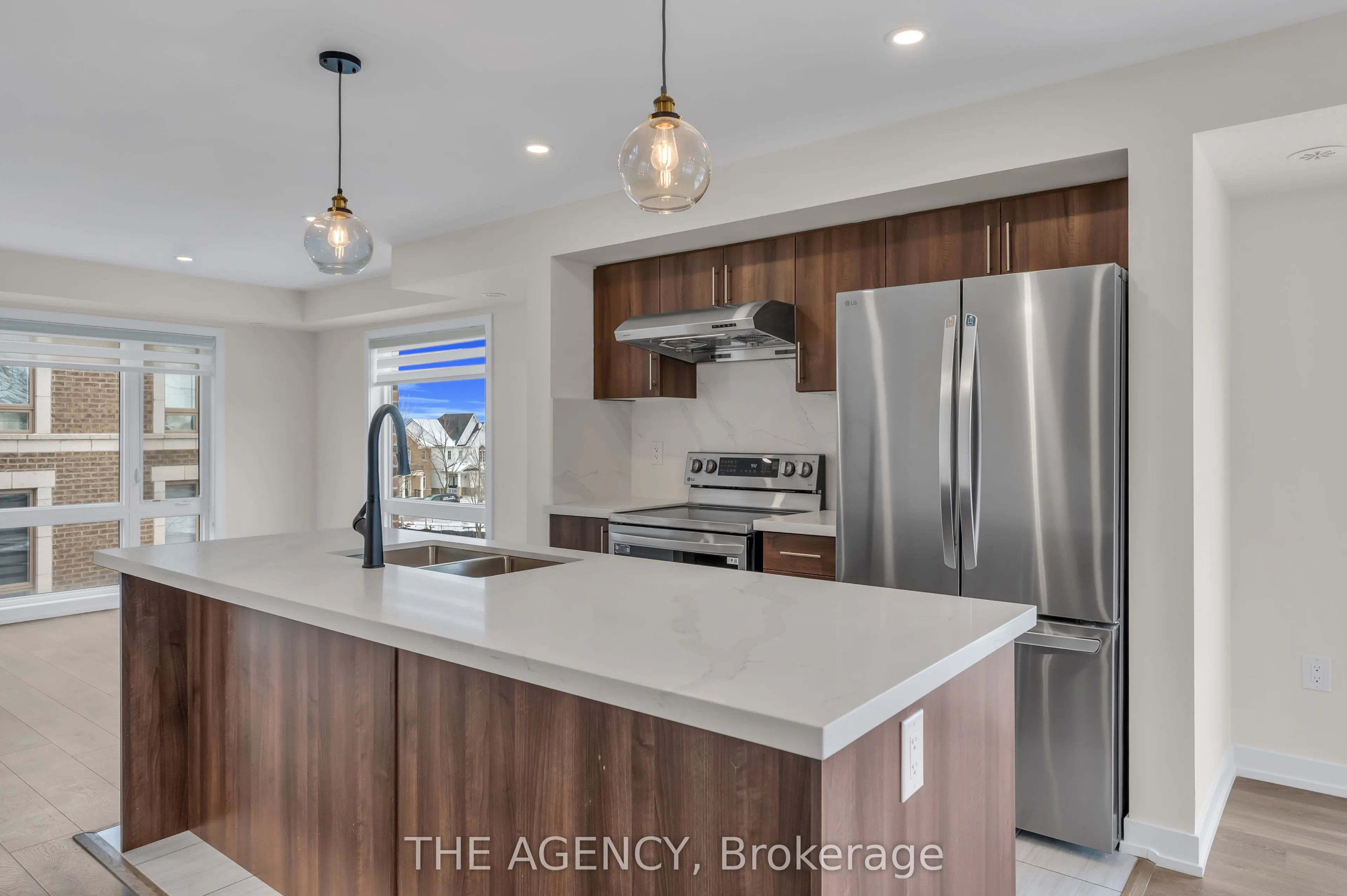 10 Westmeath Lane, #2202