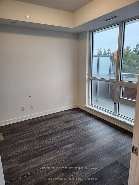 8888 YONGE Street #219