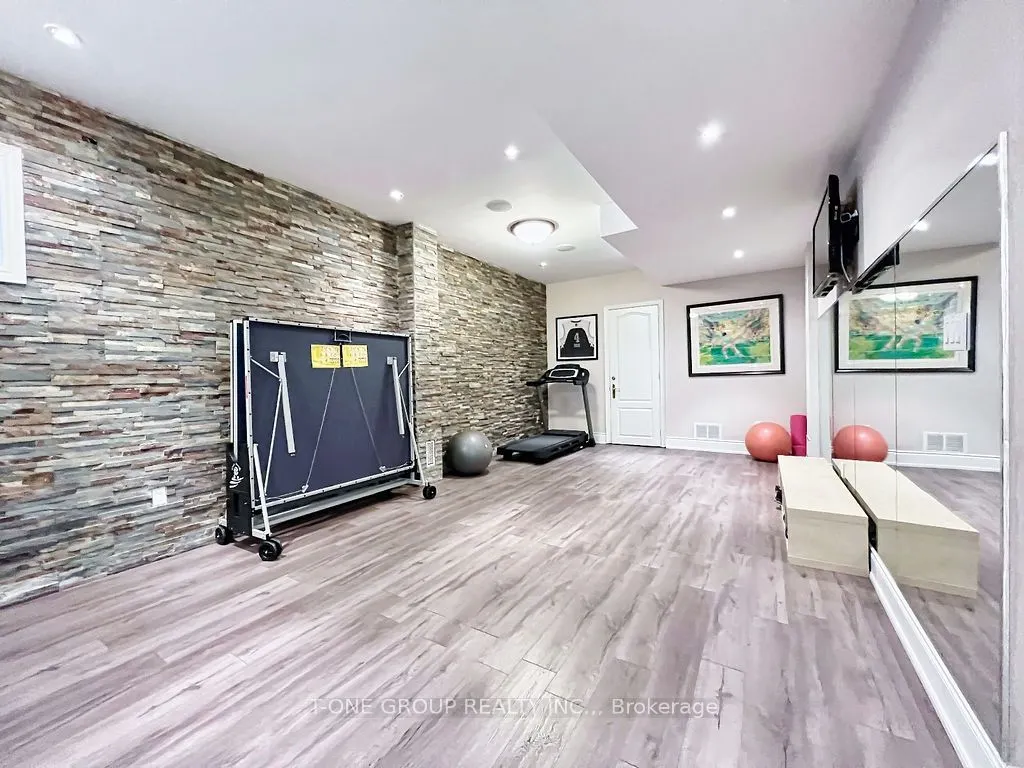 253 Carlton Road