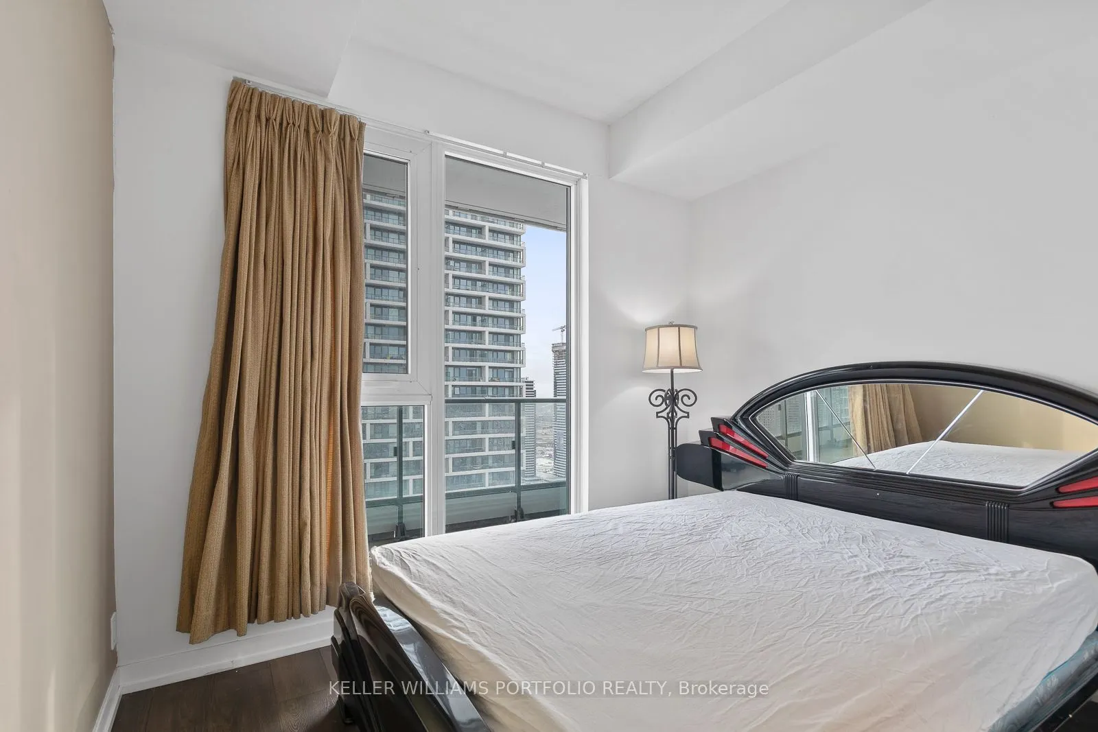 898 Portage Parkway, #4207