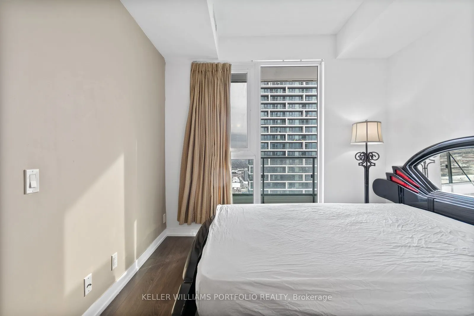 898 Portage Parkway, #4207