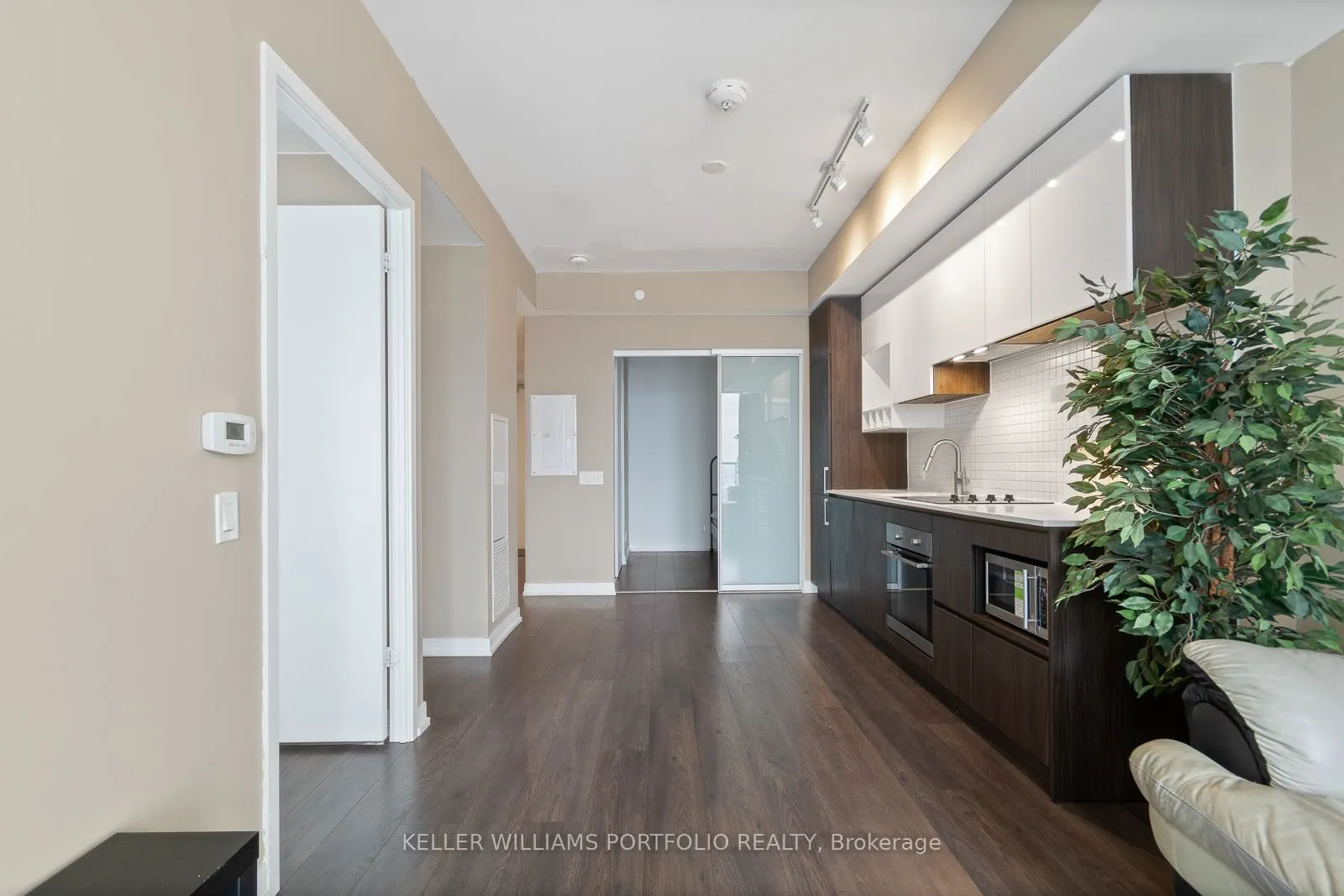 898 Portage Parkway, #4207