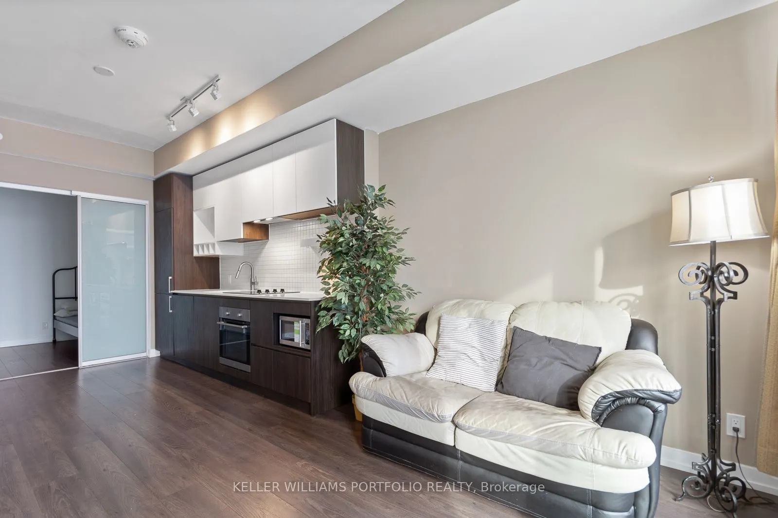 898 Portage Parkway, #4207
