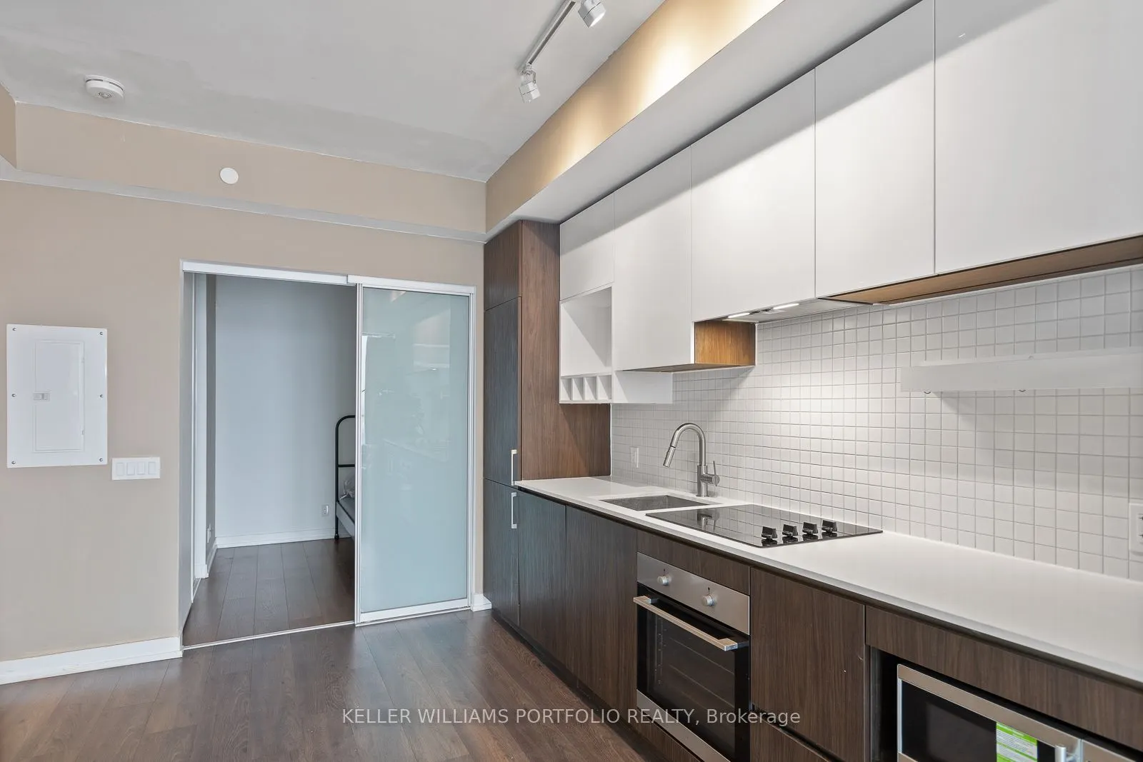 898 Portage Parkway, #4207