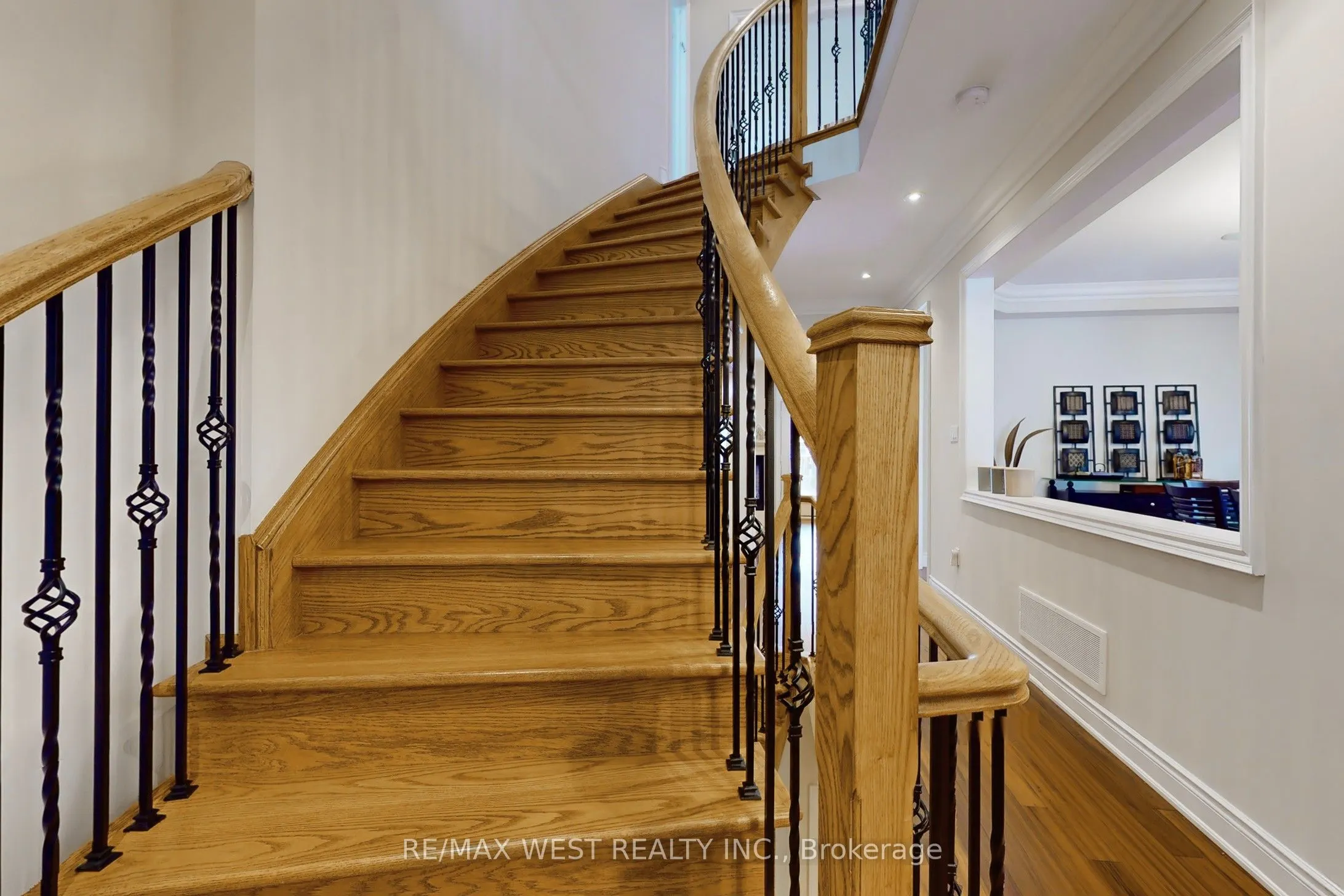 242 Marc Santi Boulevard