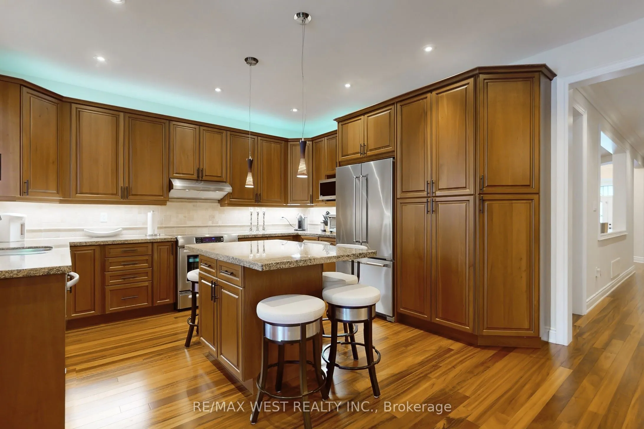 242 Marc Santi Boulevard