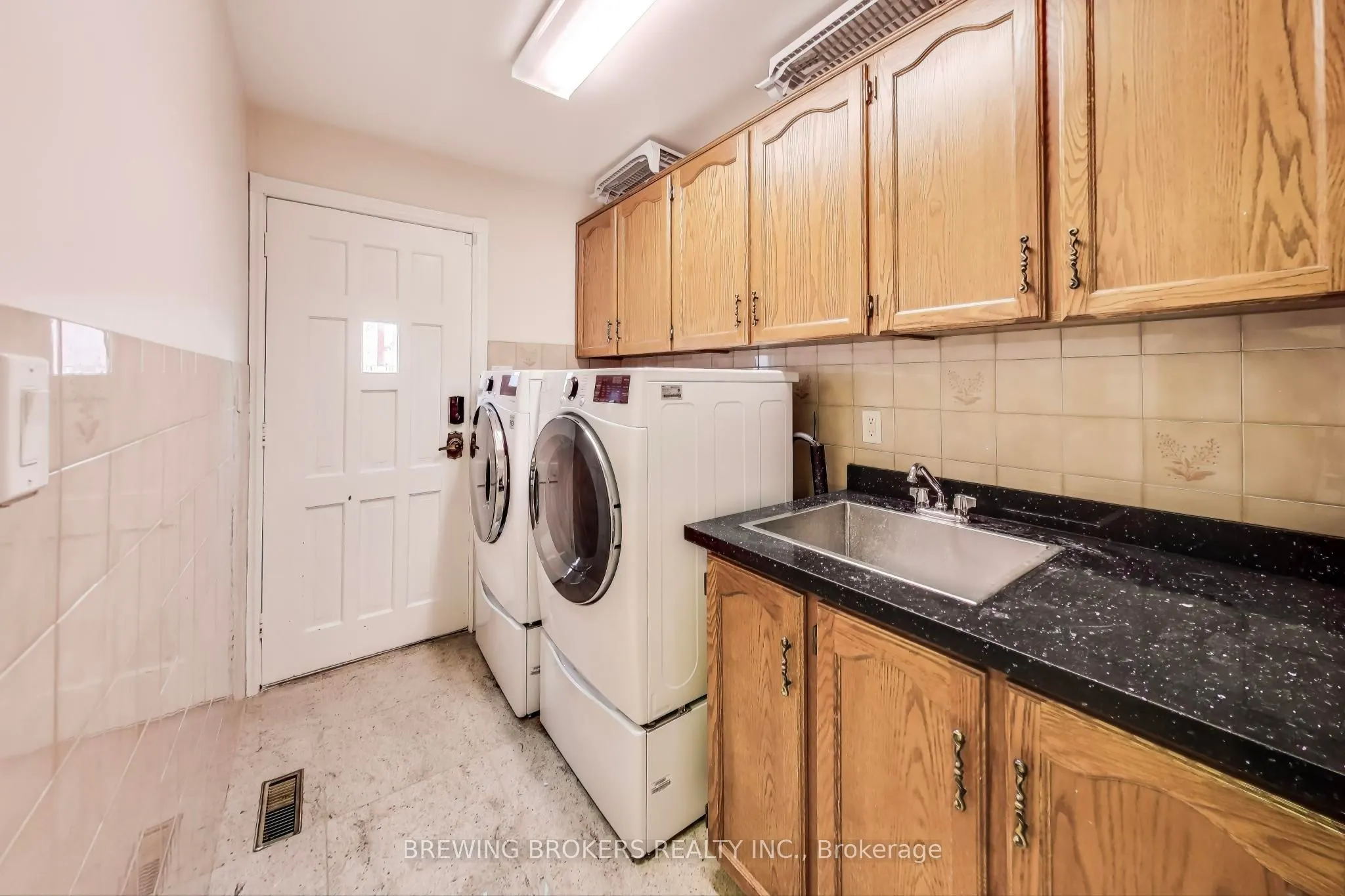 28A Westwood Lane