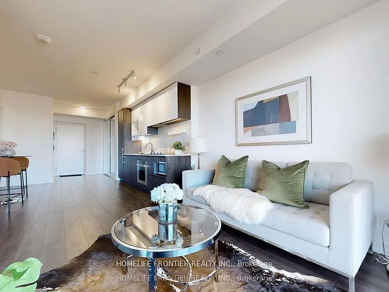 950 Portage Parkway, #1001