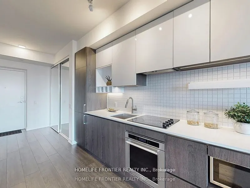 950 Portage Parkway, #1001