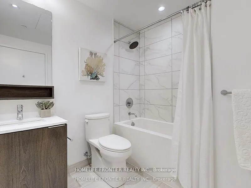 950 Portage Parkway, #1001
