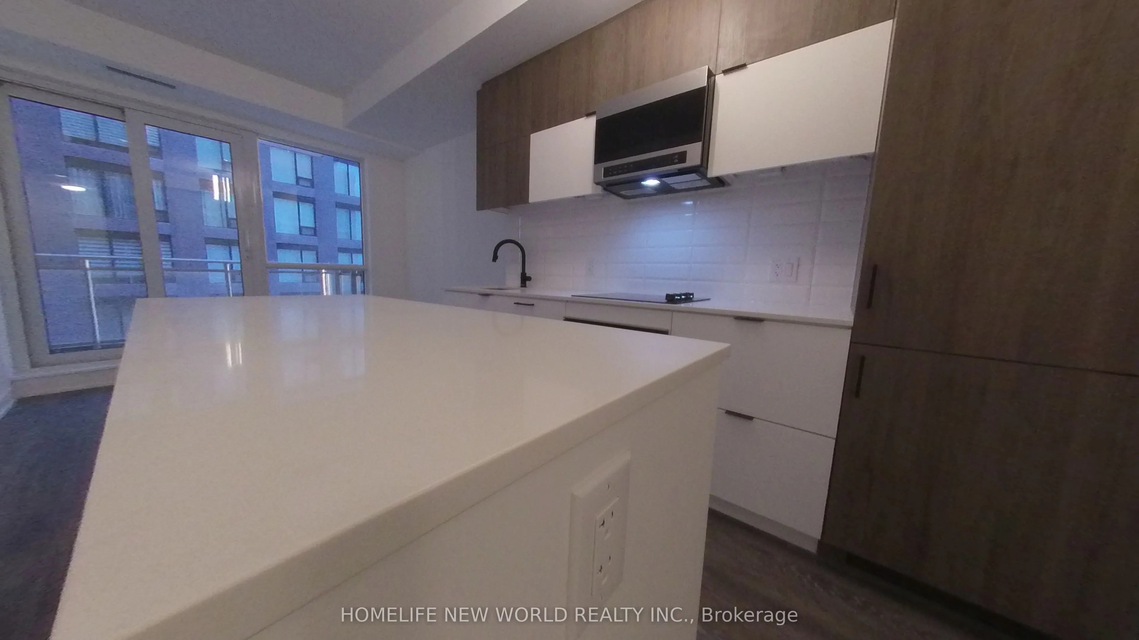 8888 Yonge Street, #307