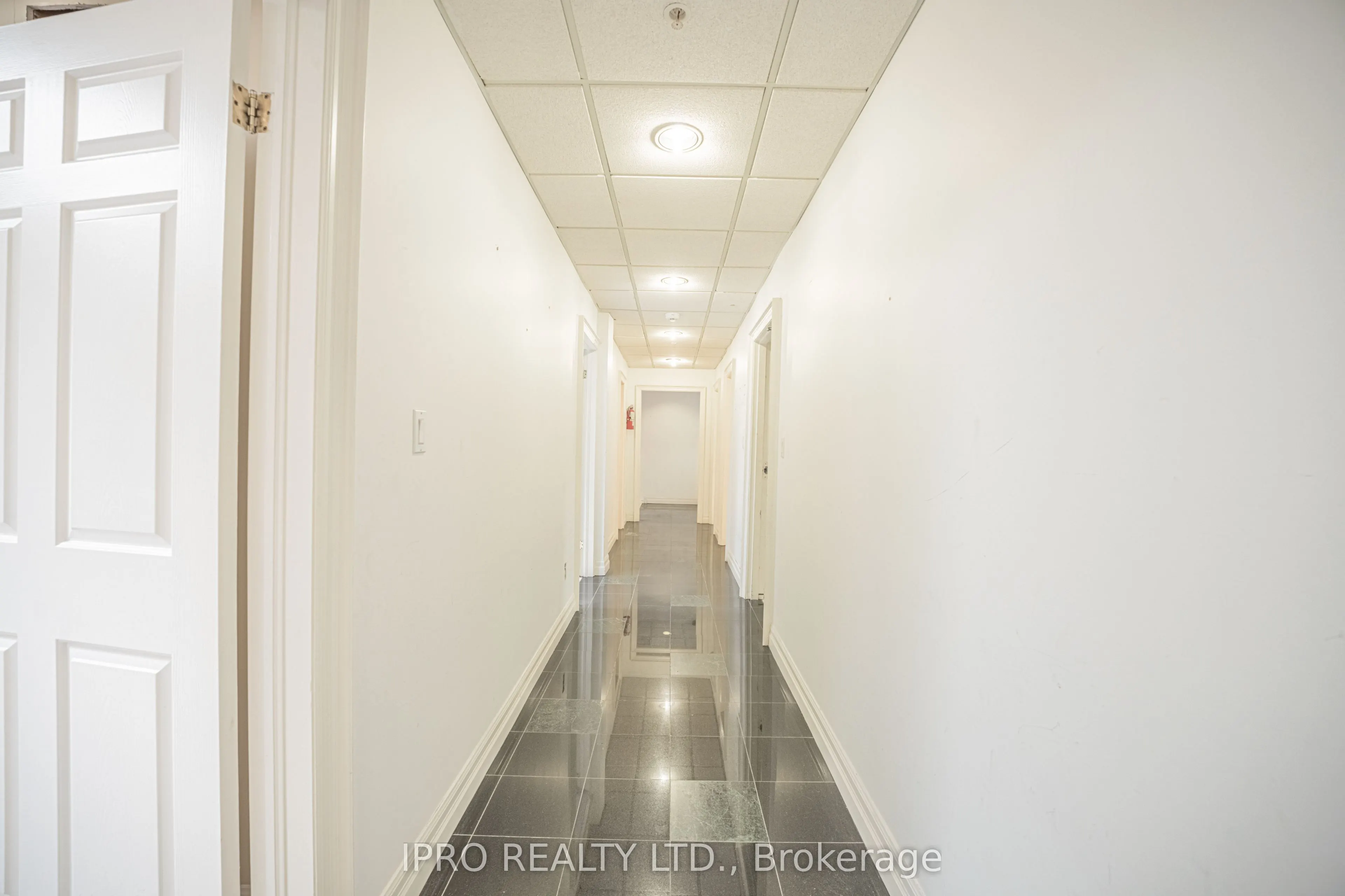 467 Edgeley Boulevard, #4
