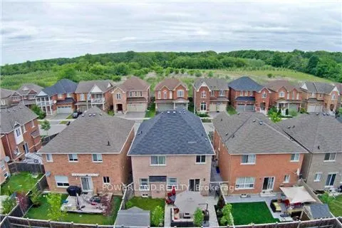 92 Maroon Drive