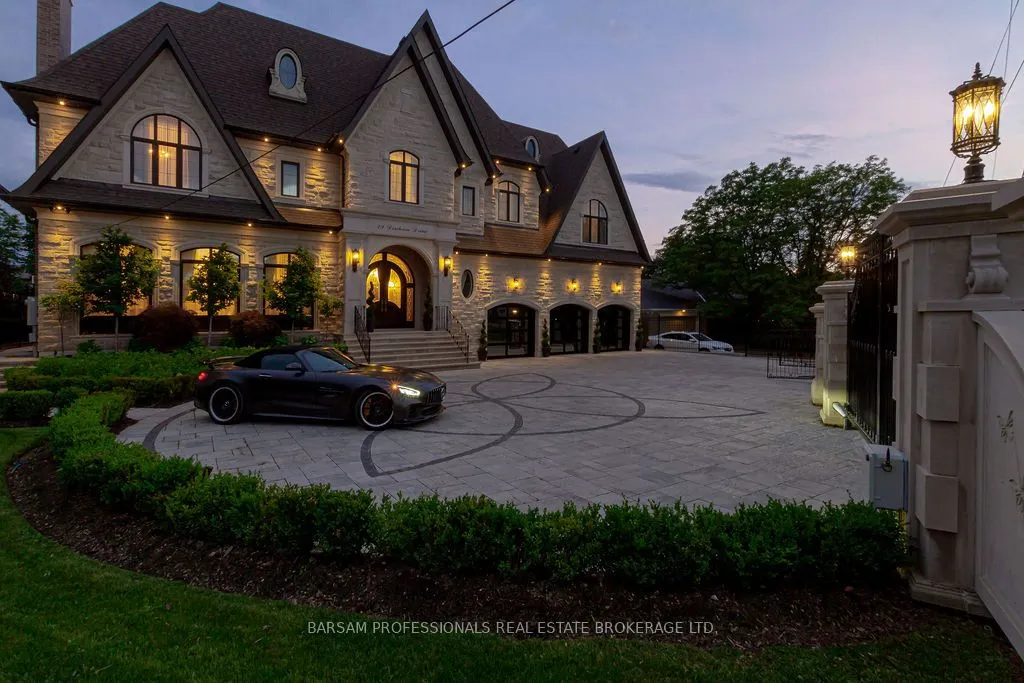 29 Denham Drive