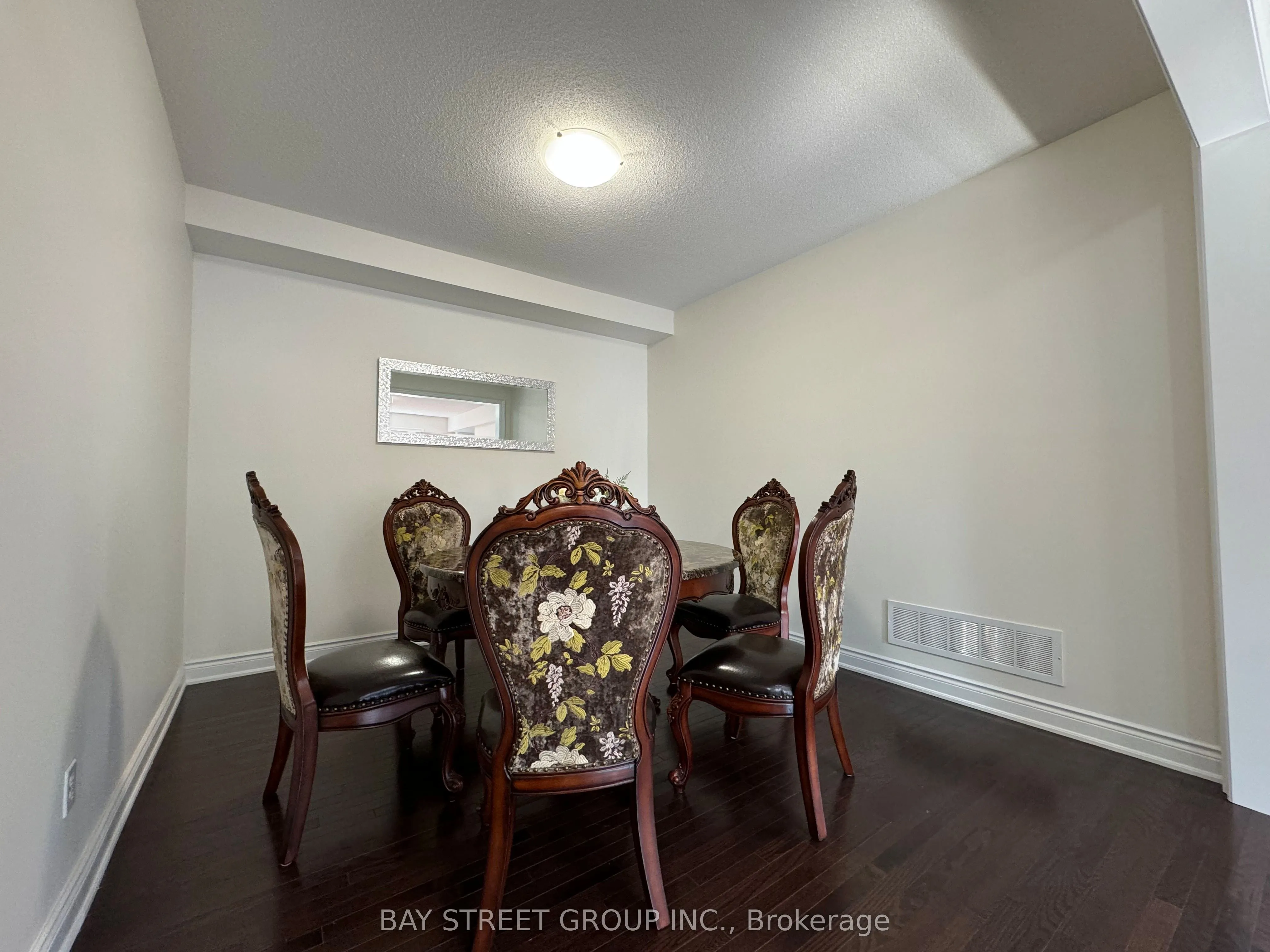 89 Beckett Avenue