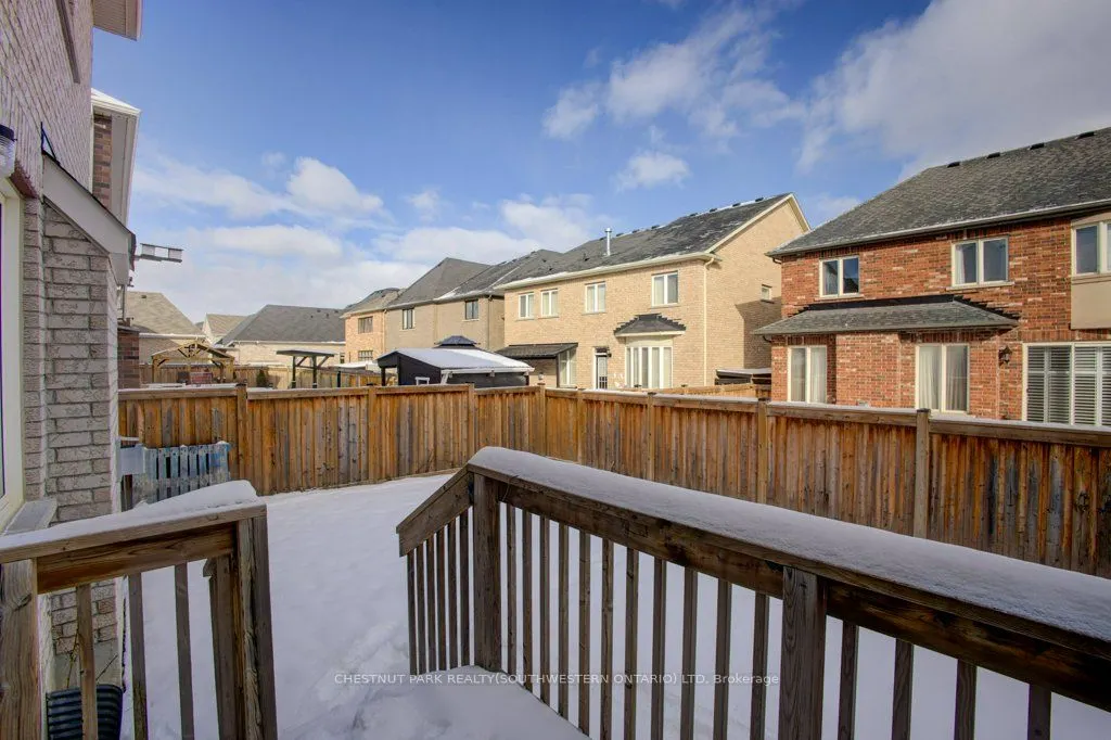 19 Selby Crescent