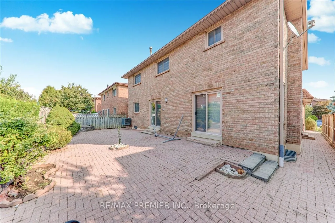 99 Benjamin Drive