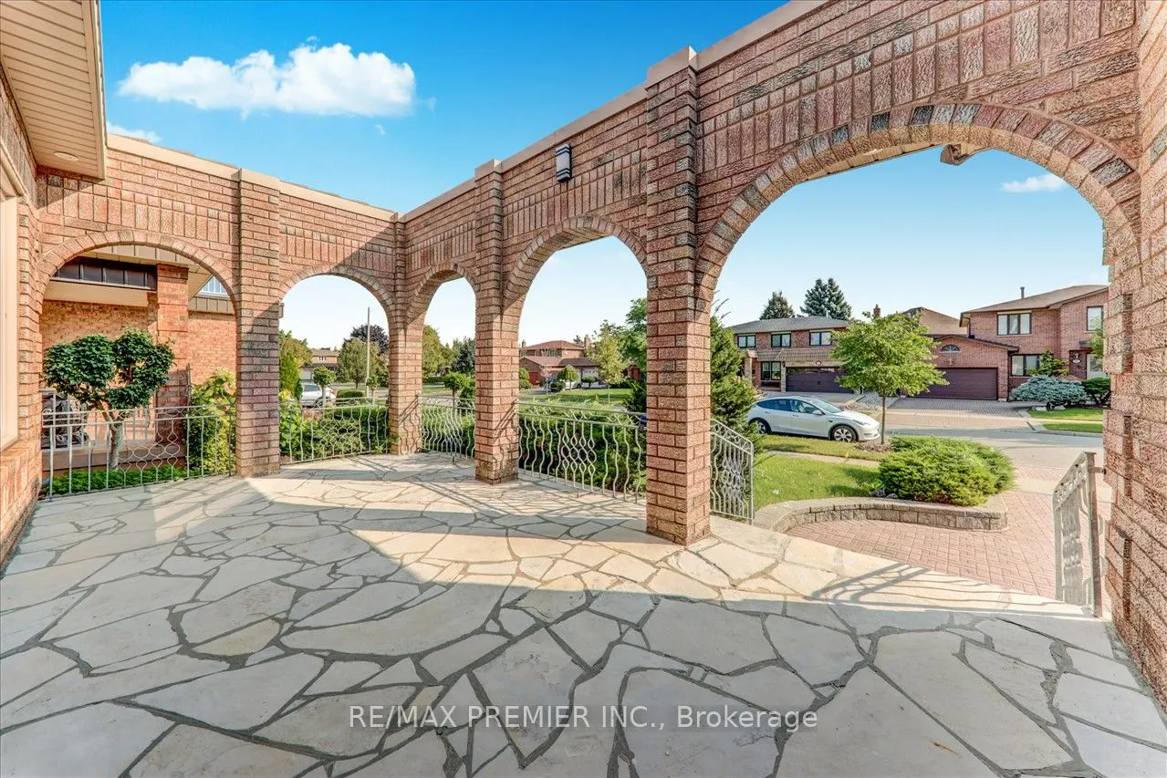 99 Benjamin Drive