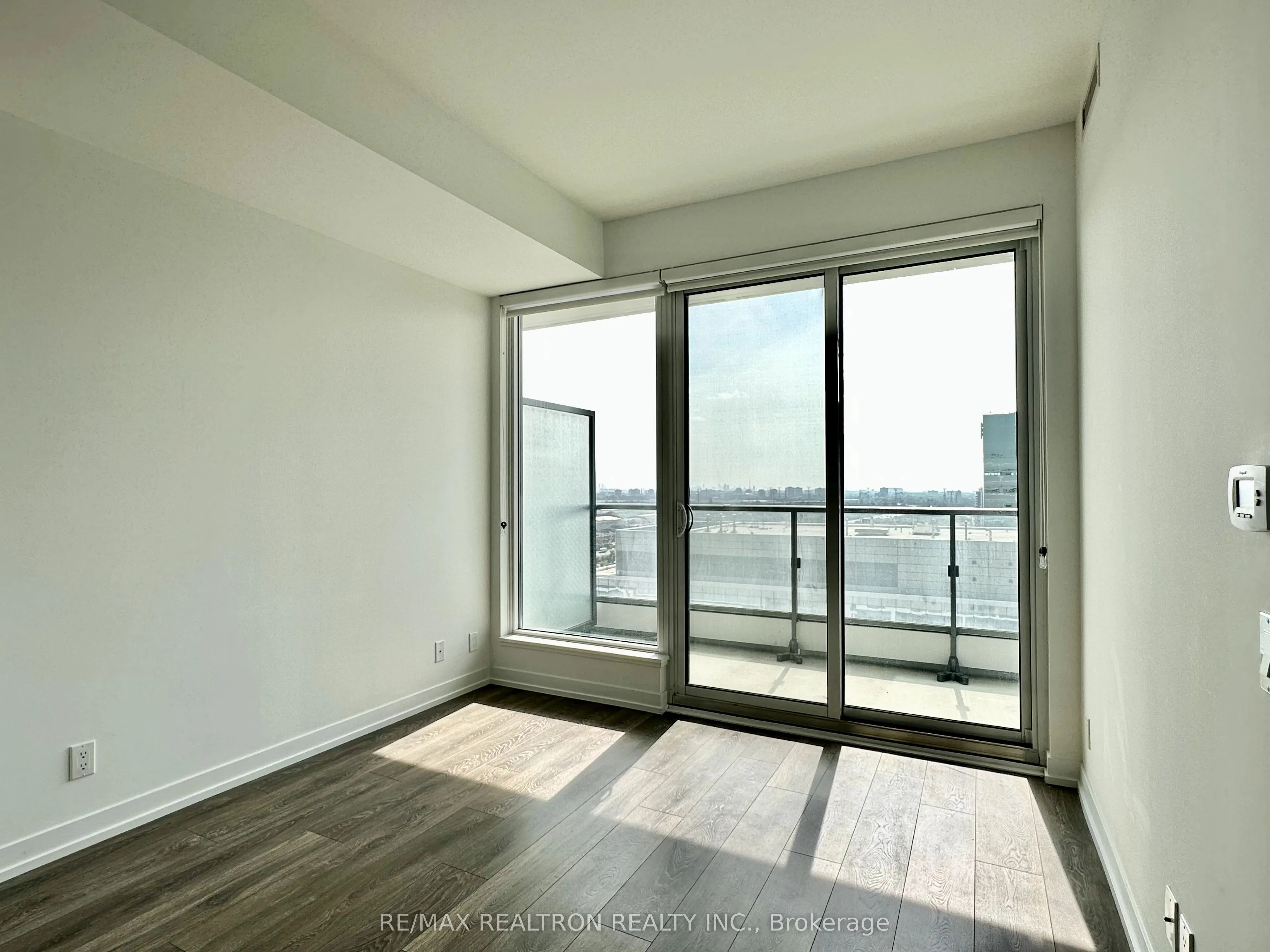 5 Buttermill Avenue, #1907
