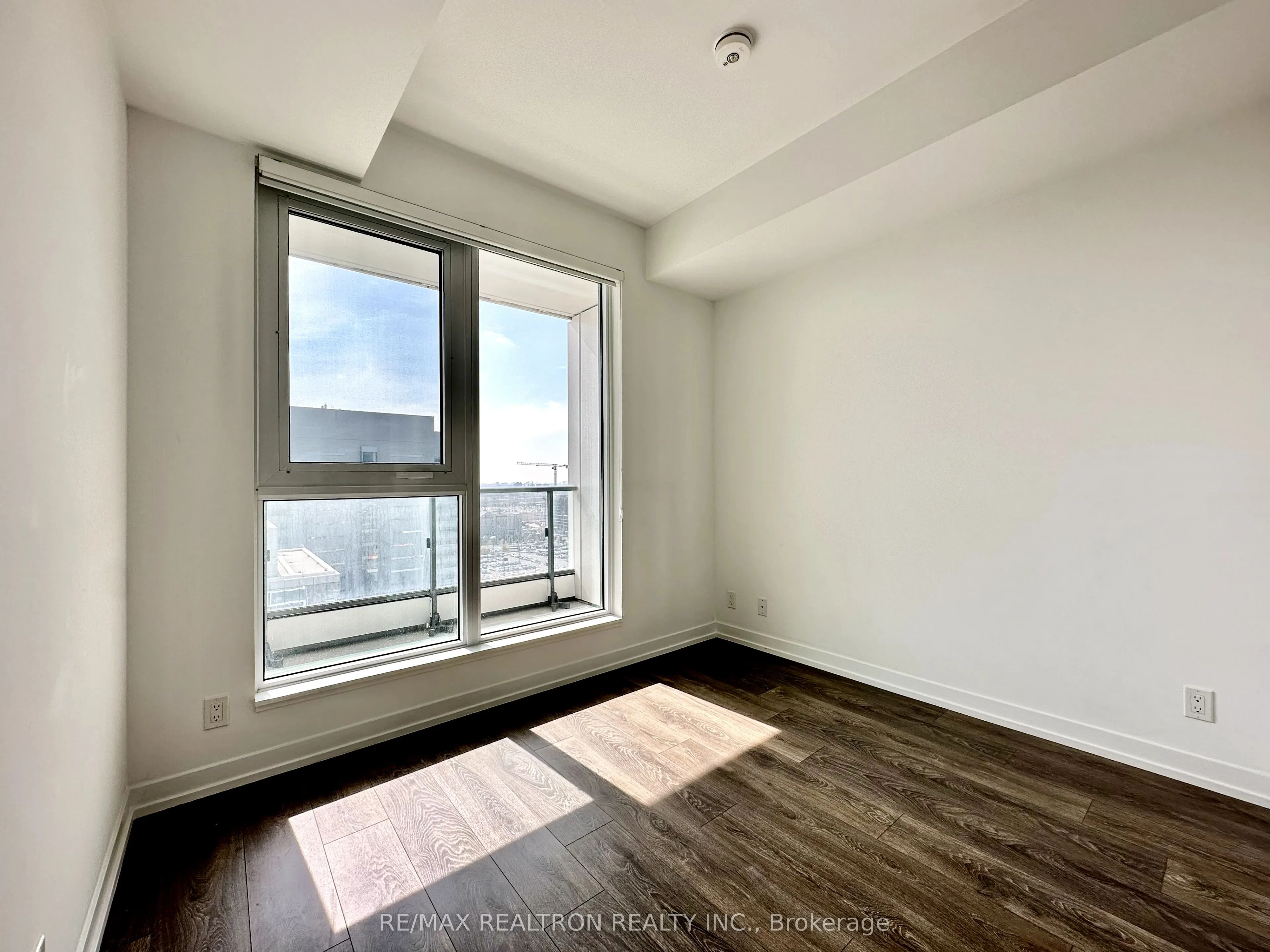 5 Buttermill Avenue, #1907