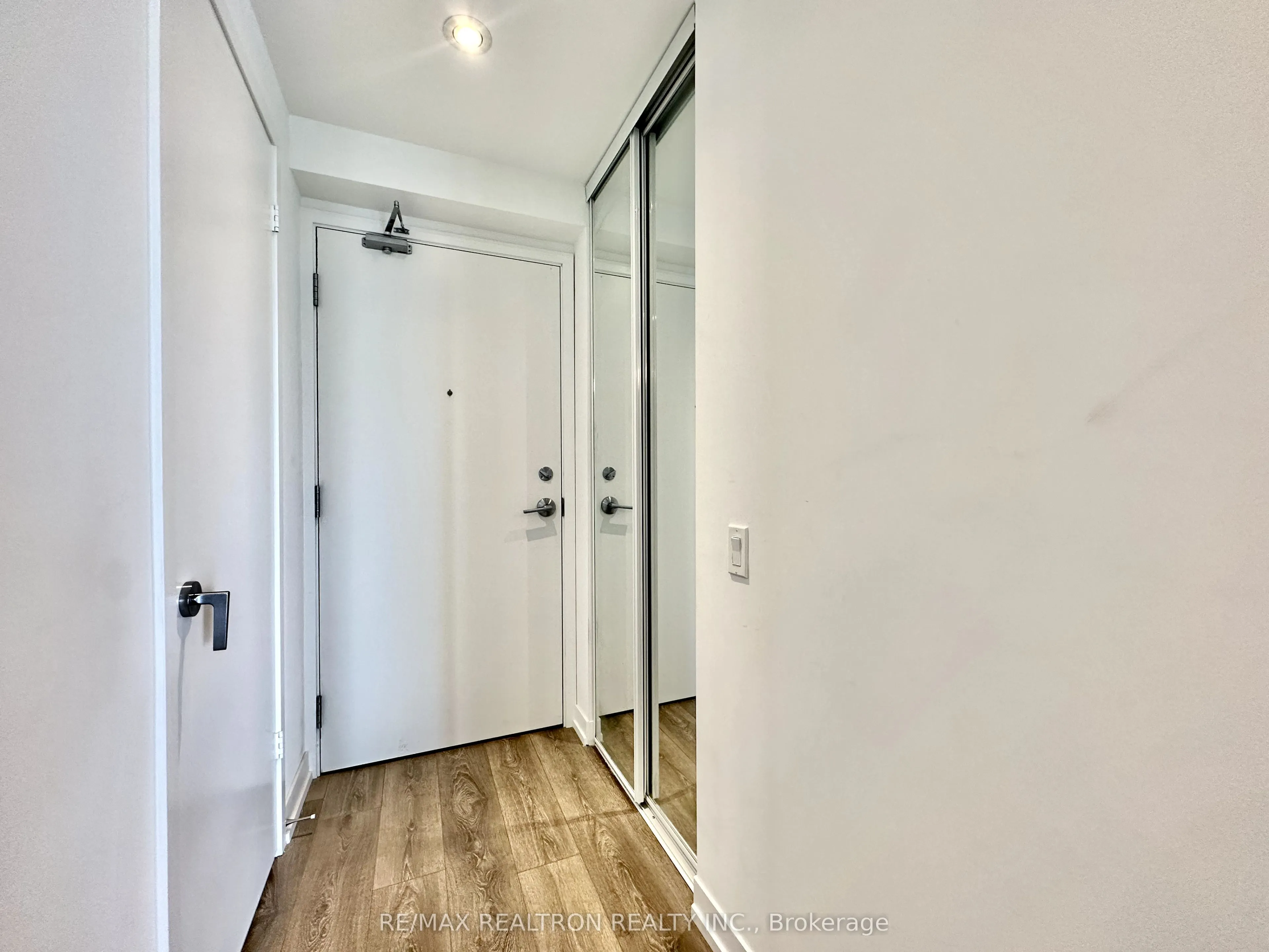 5 Buttermill Avenue, #1907