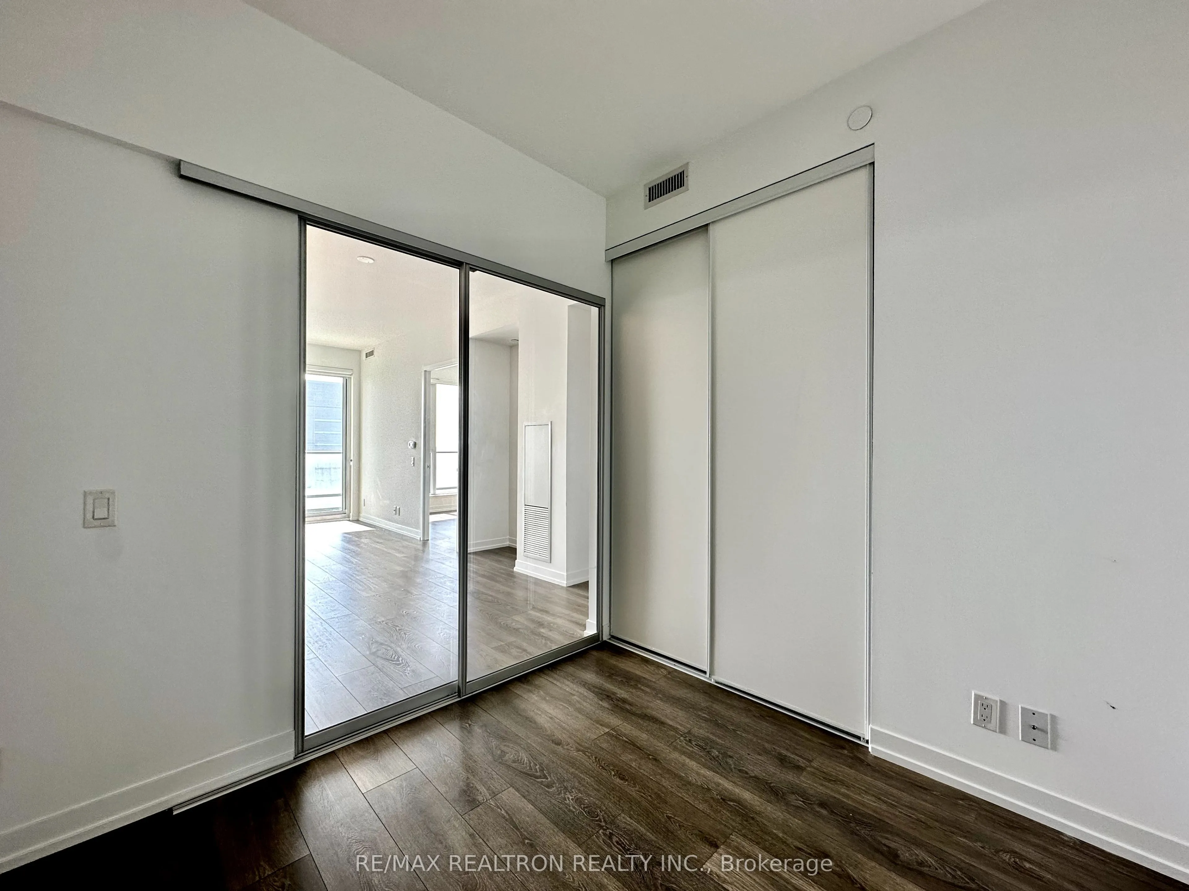 5 Buttermill Avenue, #1907