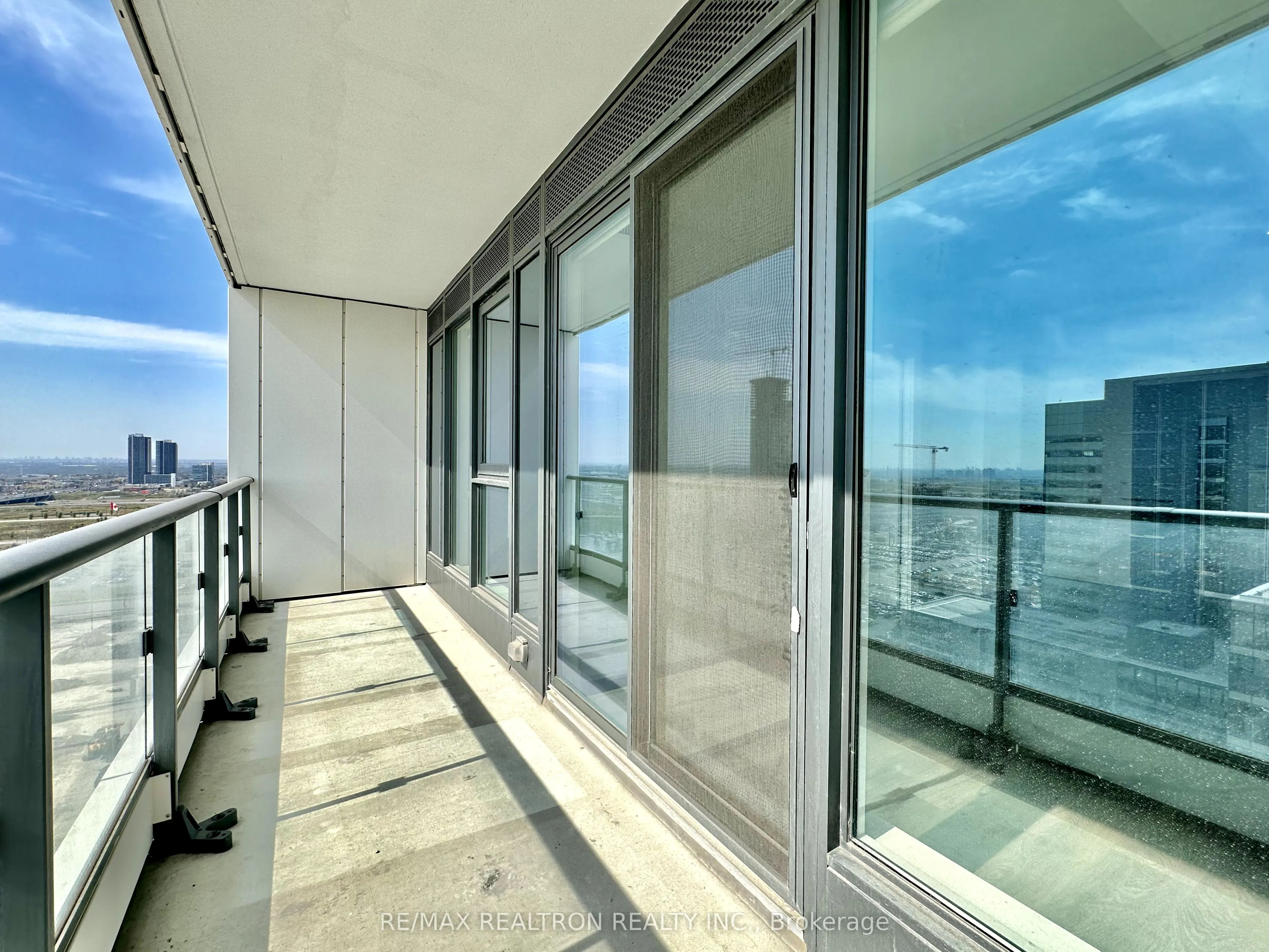 5 Buttermill Avenue, #1907