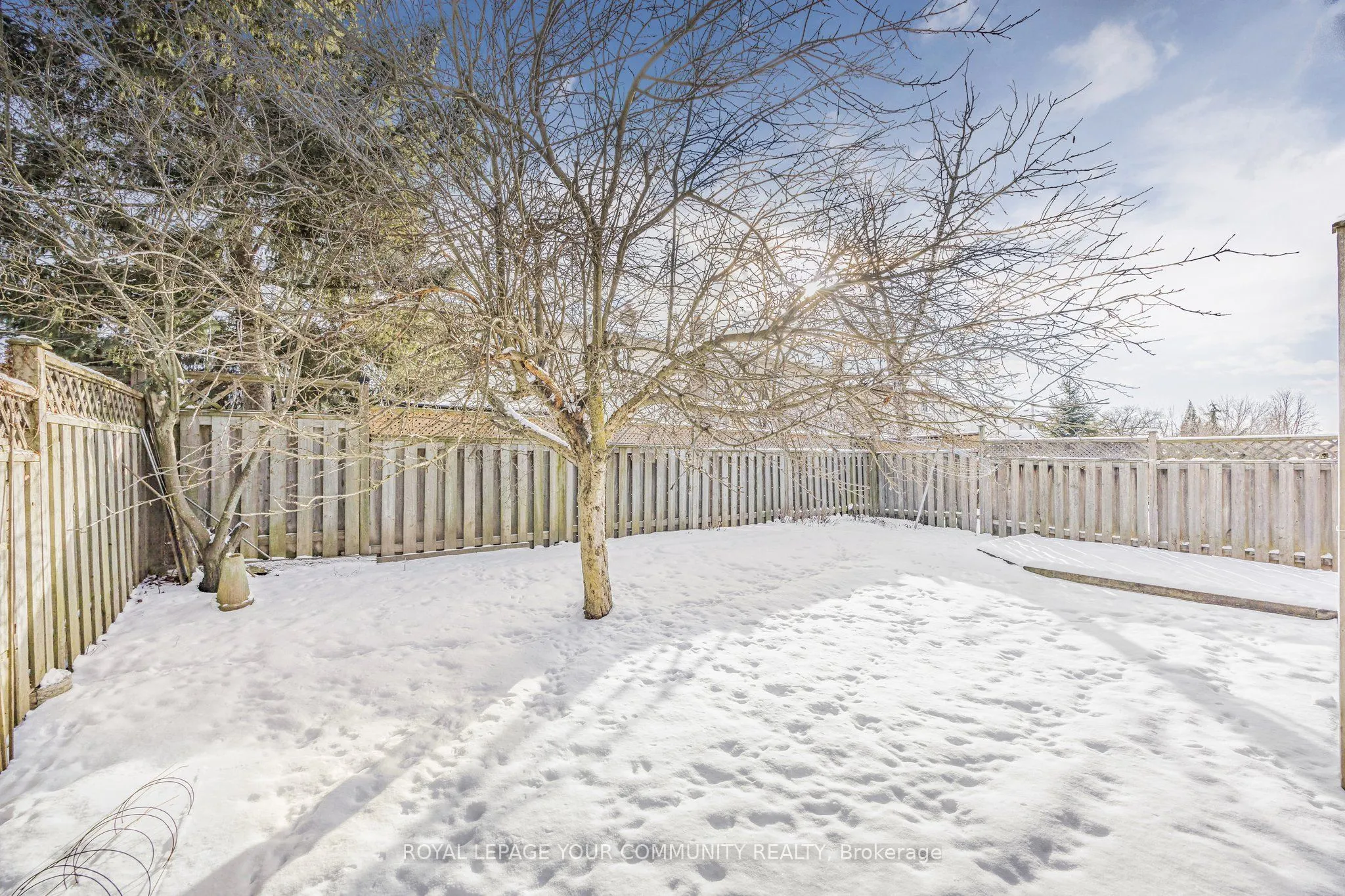 35 Buchanan Crescent
