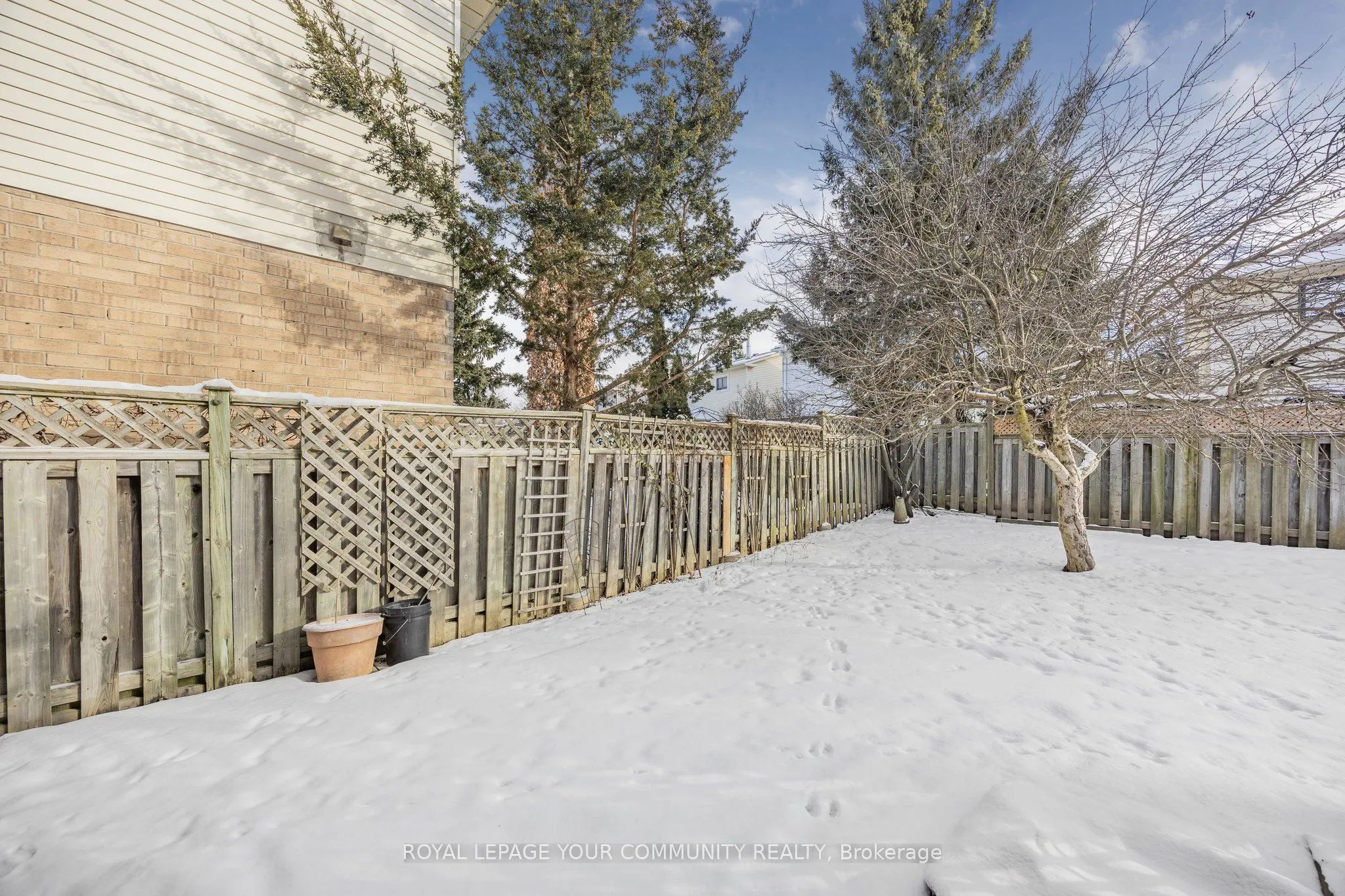 35 Buchanan Crescent